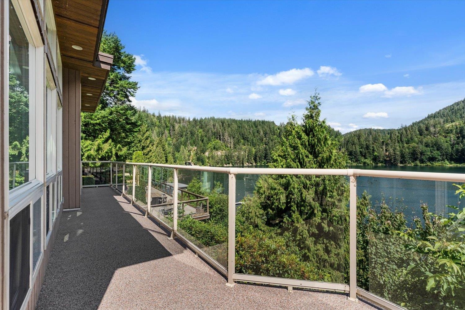 21313 LAKEVIEW CRESCENT