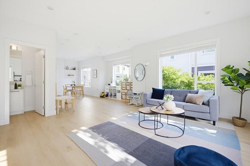 190 2277 OAK MEADOWS DRIVE