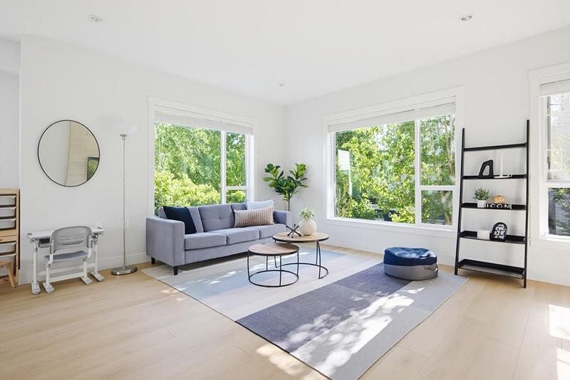 190 2277 OAK MEADOWS DRIVE