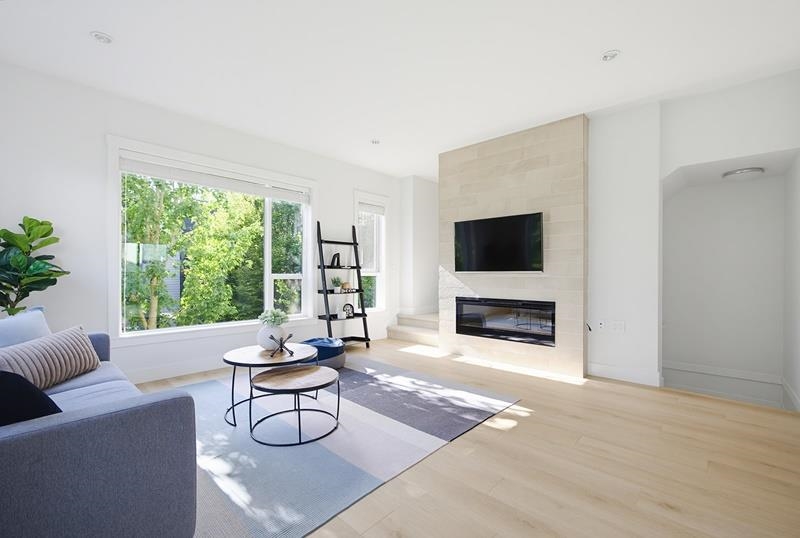190 2277 OAK MEADOWS DRIVE