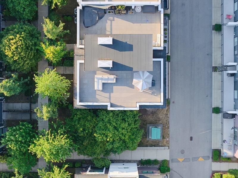 190 2277 OAK MEADOWS DRIVE