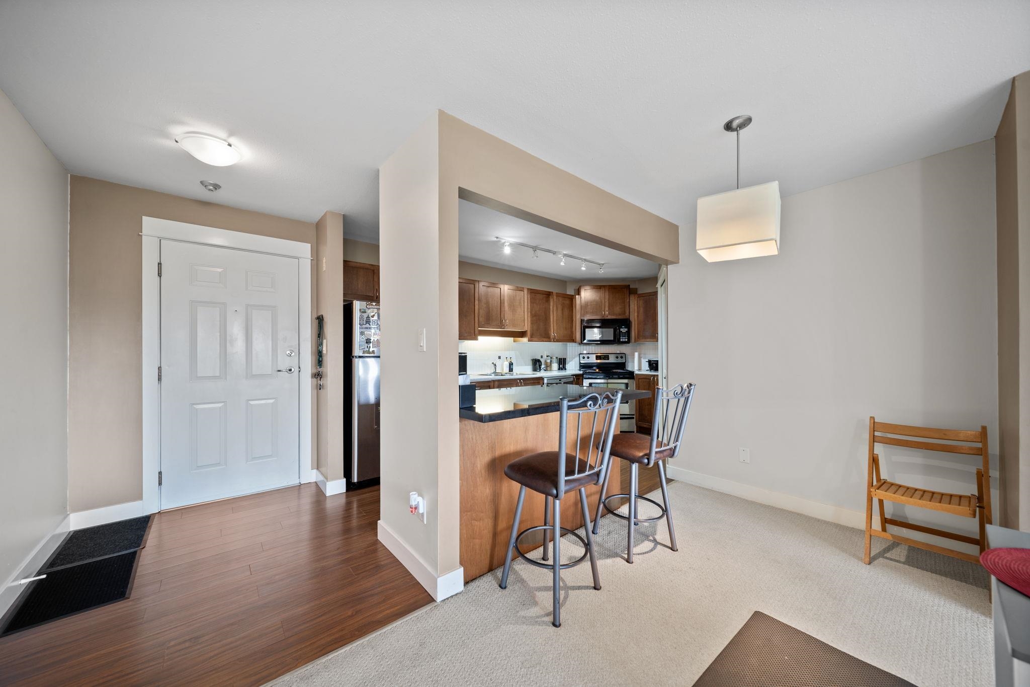 219 32725 GEORGE FERGUSON WAY
