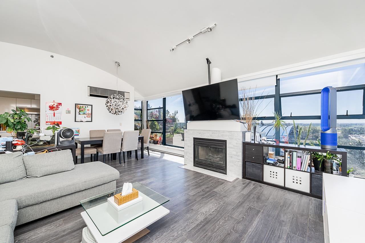 1403 3061 E KENT AVENUE NORTH
