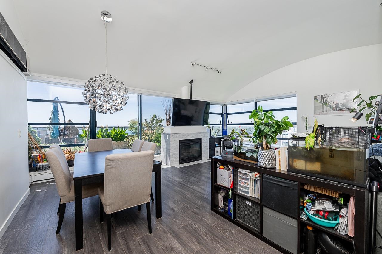 1403 3061 E KENT AVENUE NORTH