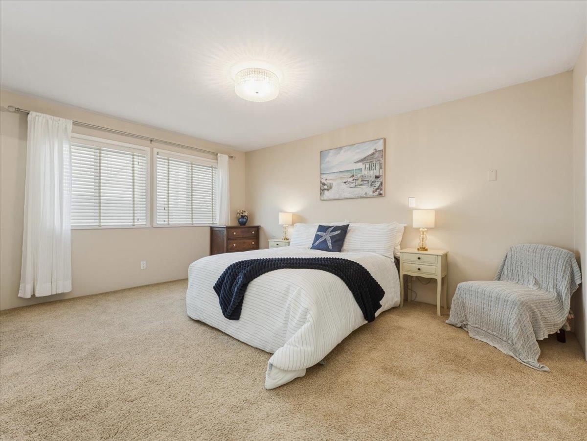 303 15165 MARINE DRIVE