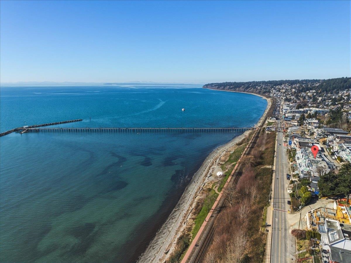 303 15165 MARINE DRIVE
