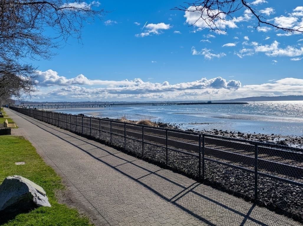 303 15165 MARINE DRIVE