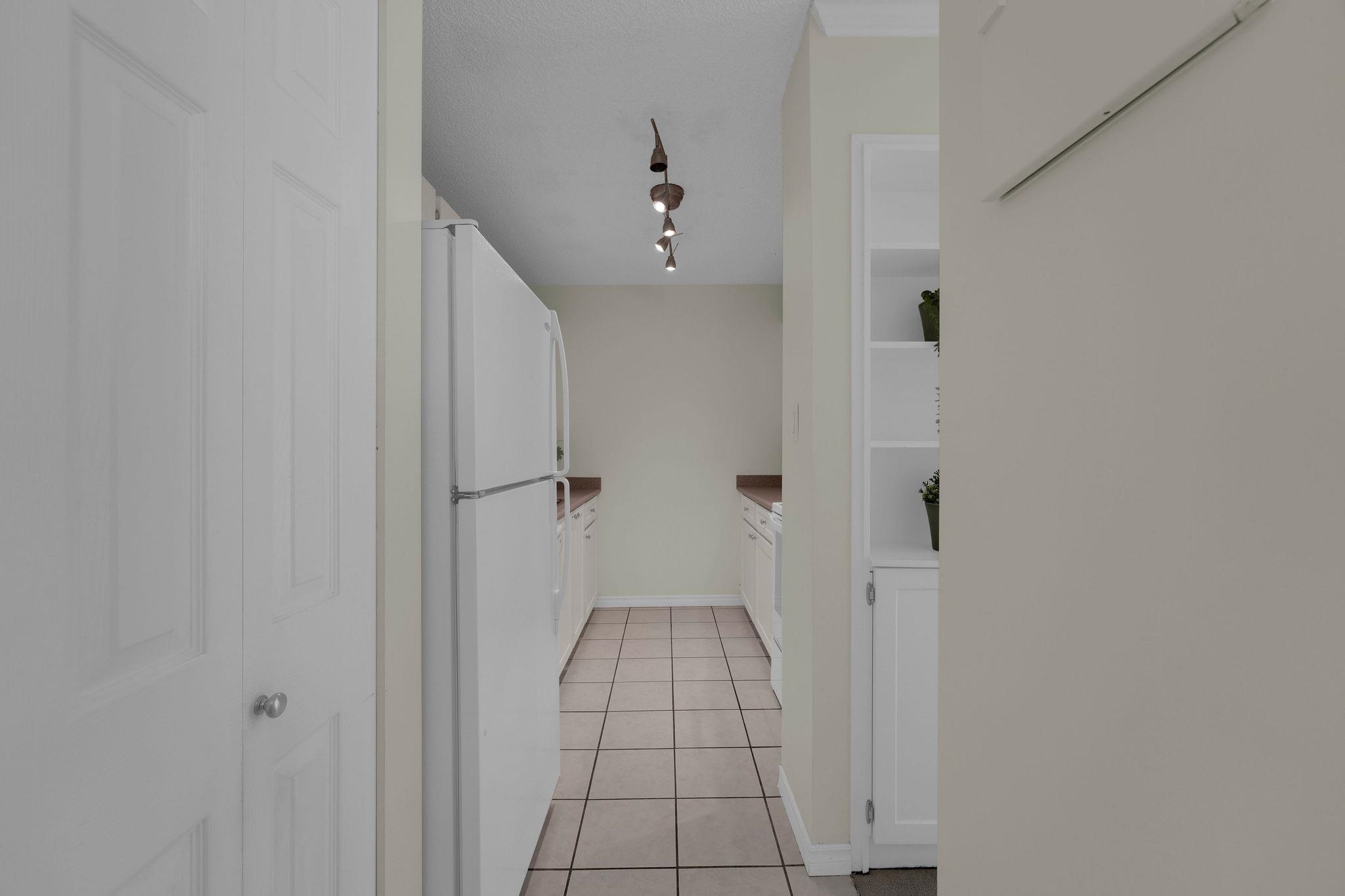 209 10220 RYAN ROAD
