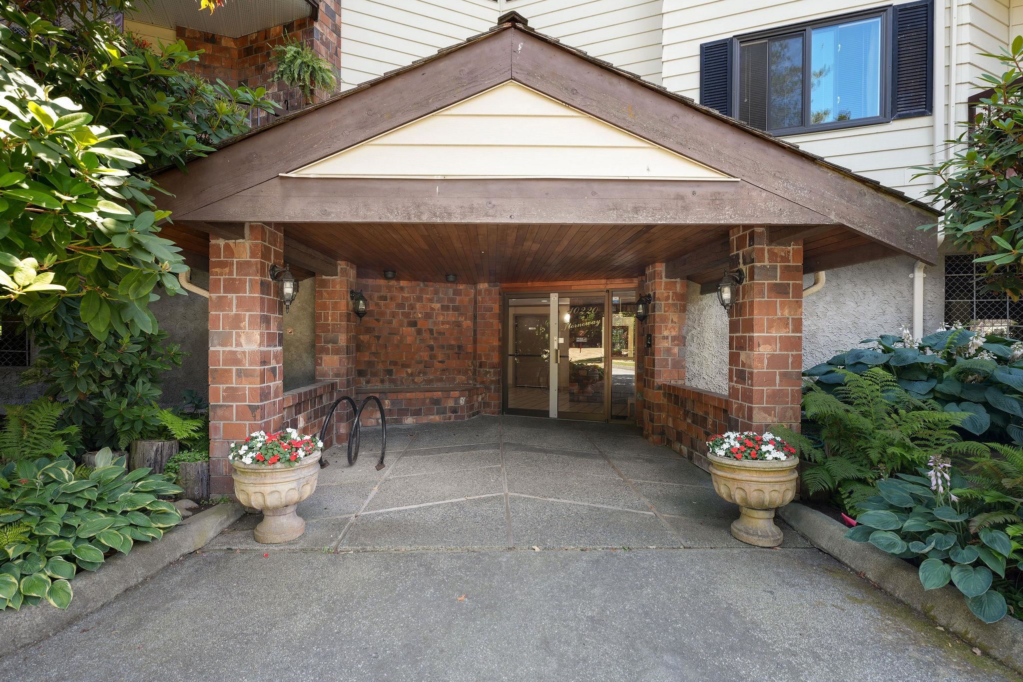 209 10220 RYAN ROAD