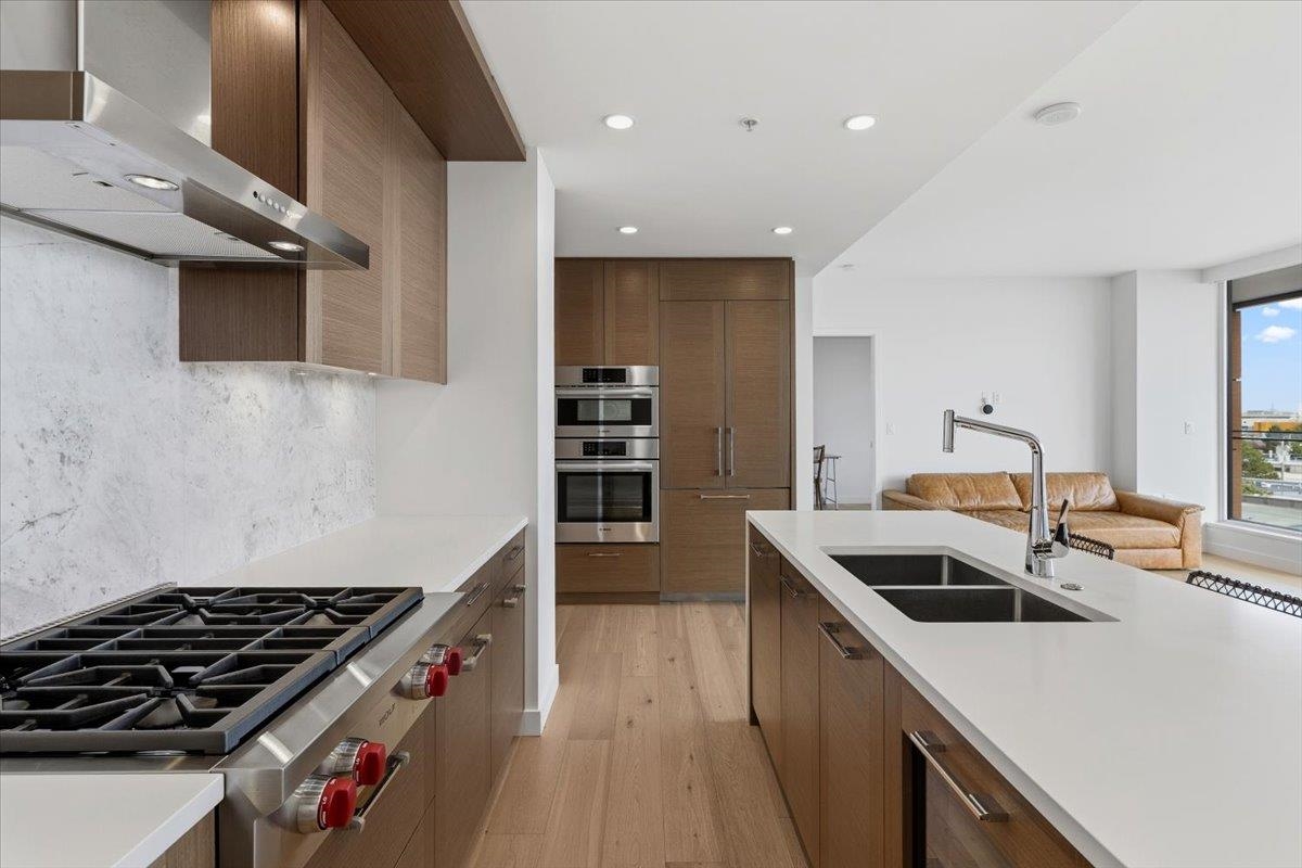 604 1439 GEORGE STREET