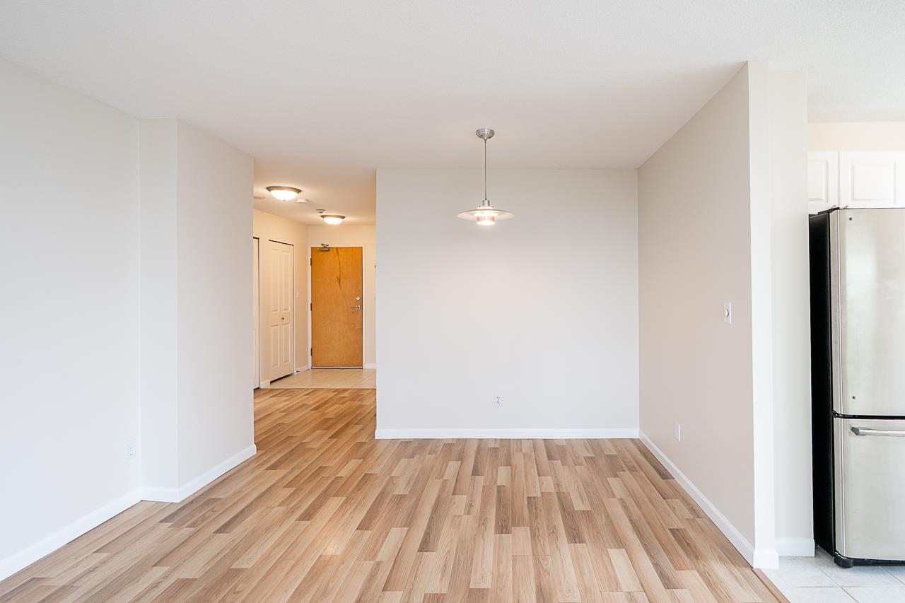 1803 7077 BERESFORD STREET