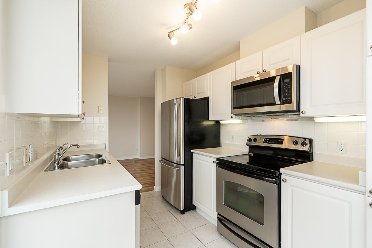 1803 7077 BERESFORD STREET
