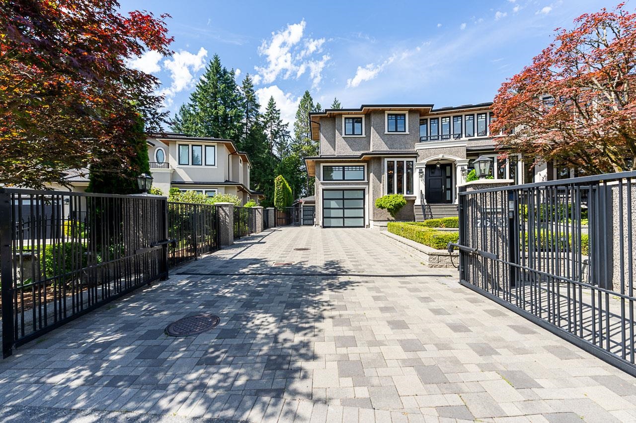 7652 KERRYWOOD CRESCENT