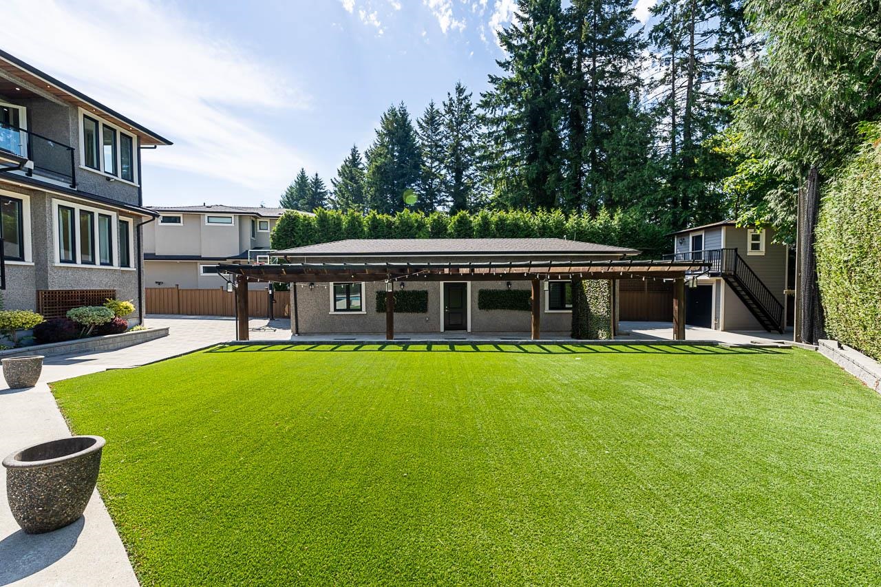 7652 KERRYWOOD CRESCENT