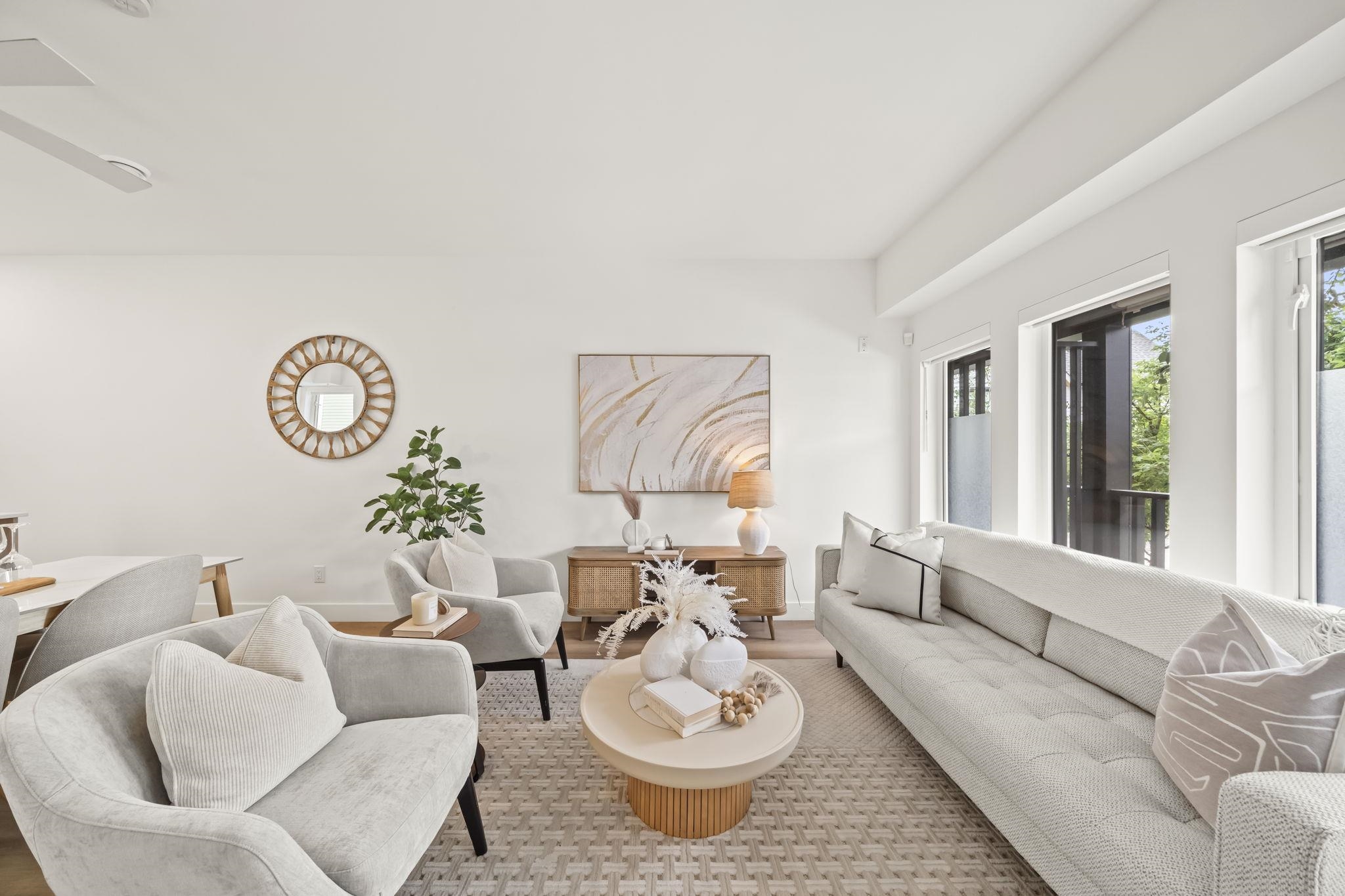 213 1306 LAVAL SQUARE
