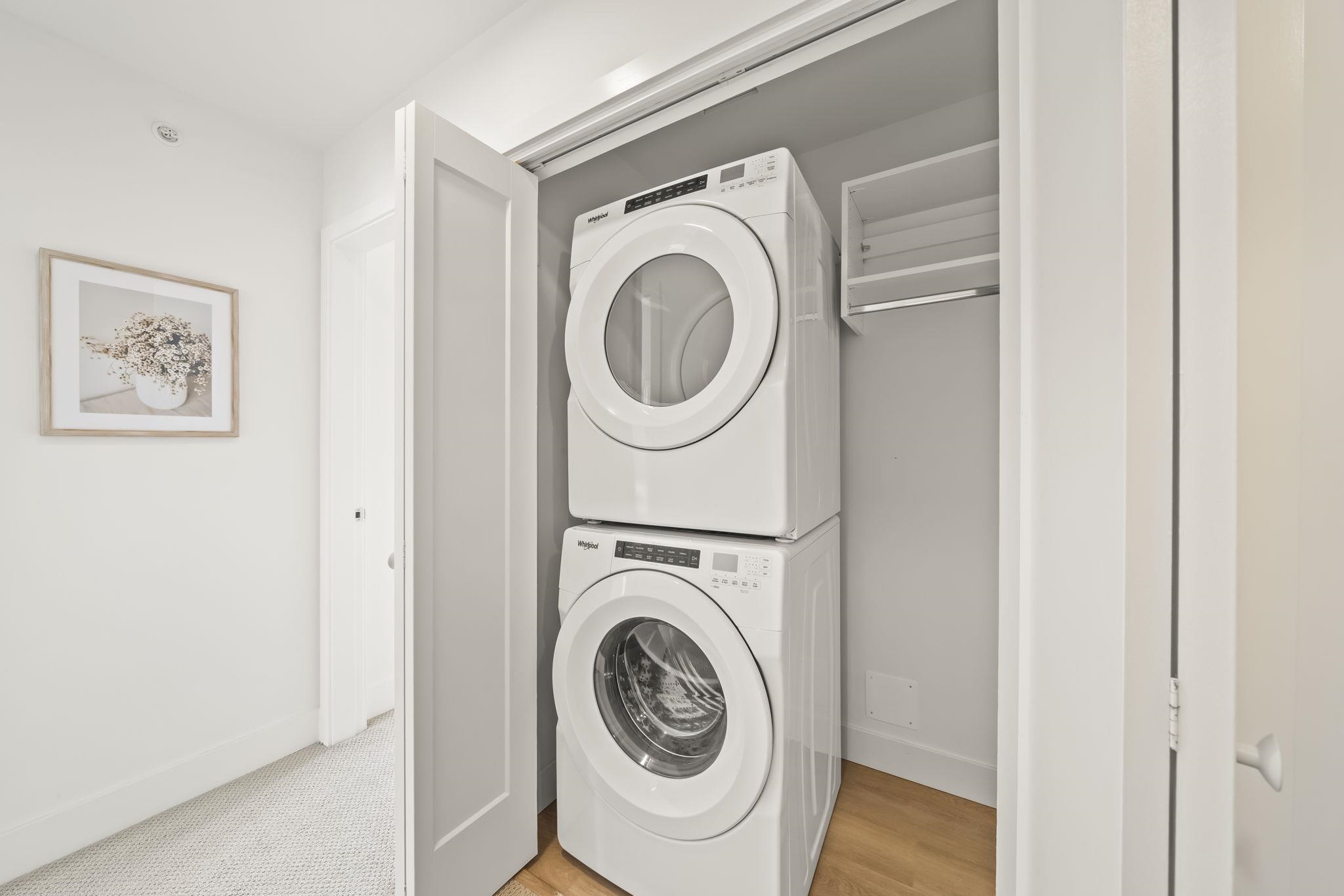 213 1306 LAVAL SQUARE