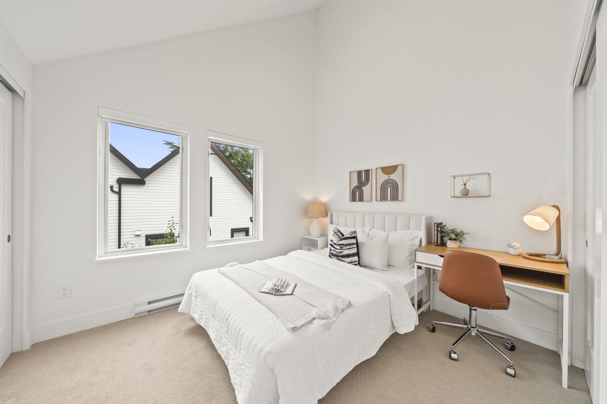 213 1306 LAVAL SQUARE