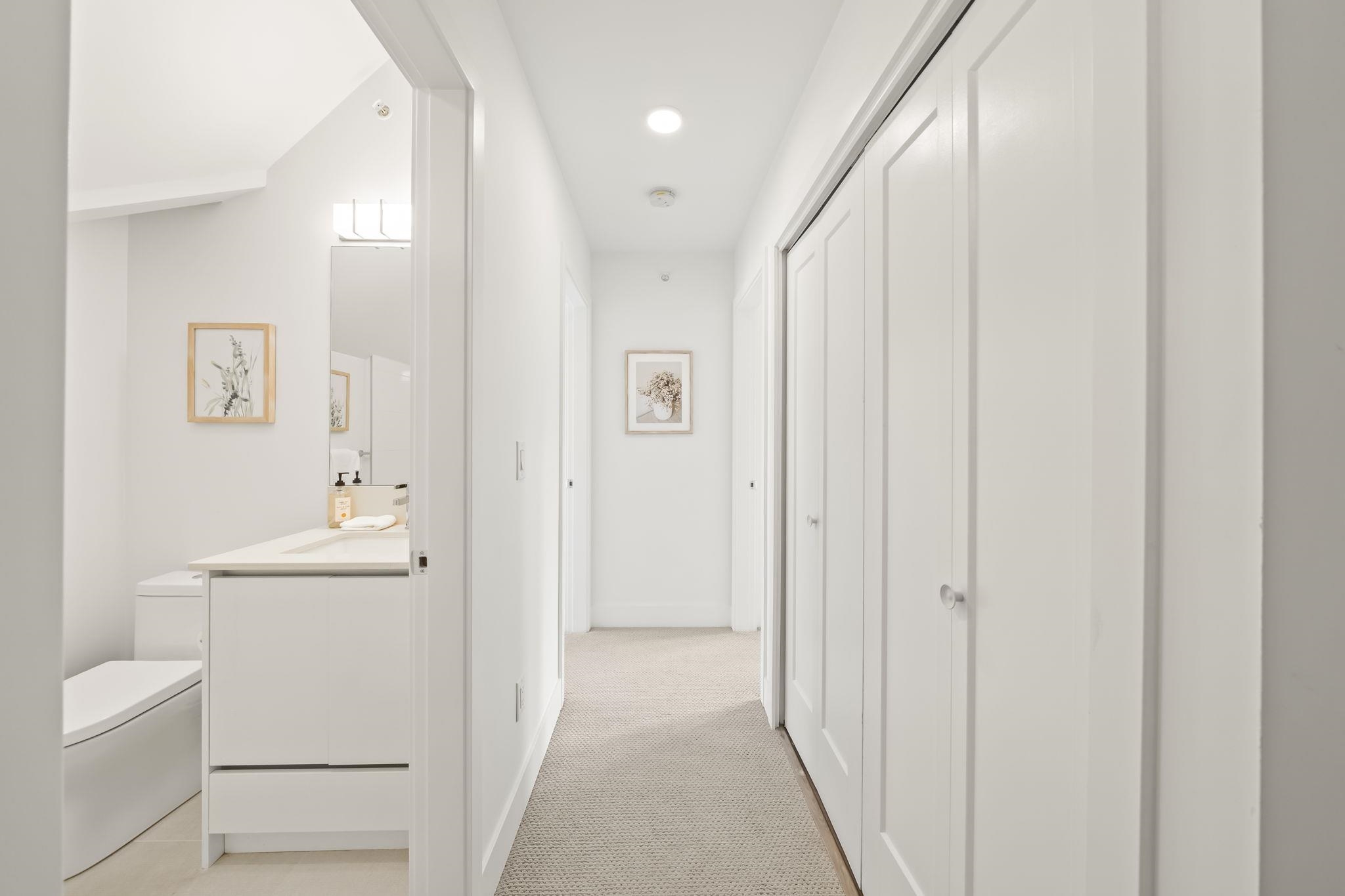213 1306 LAVAL SQUARE