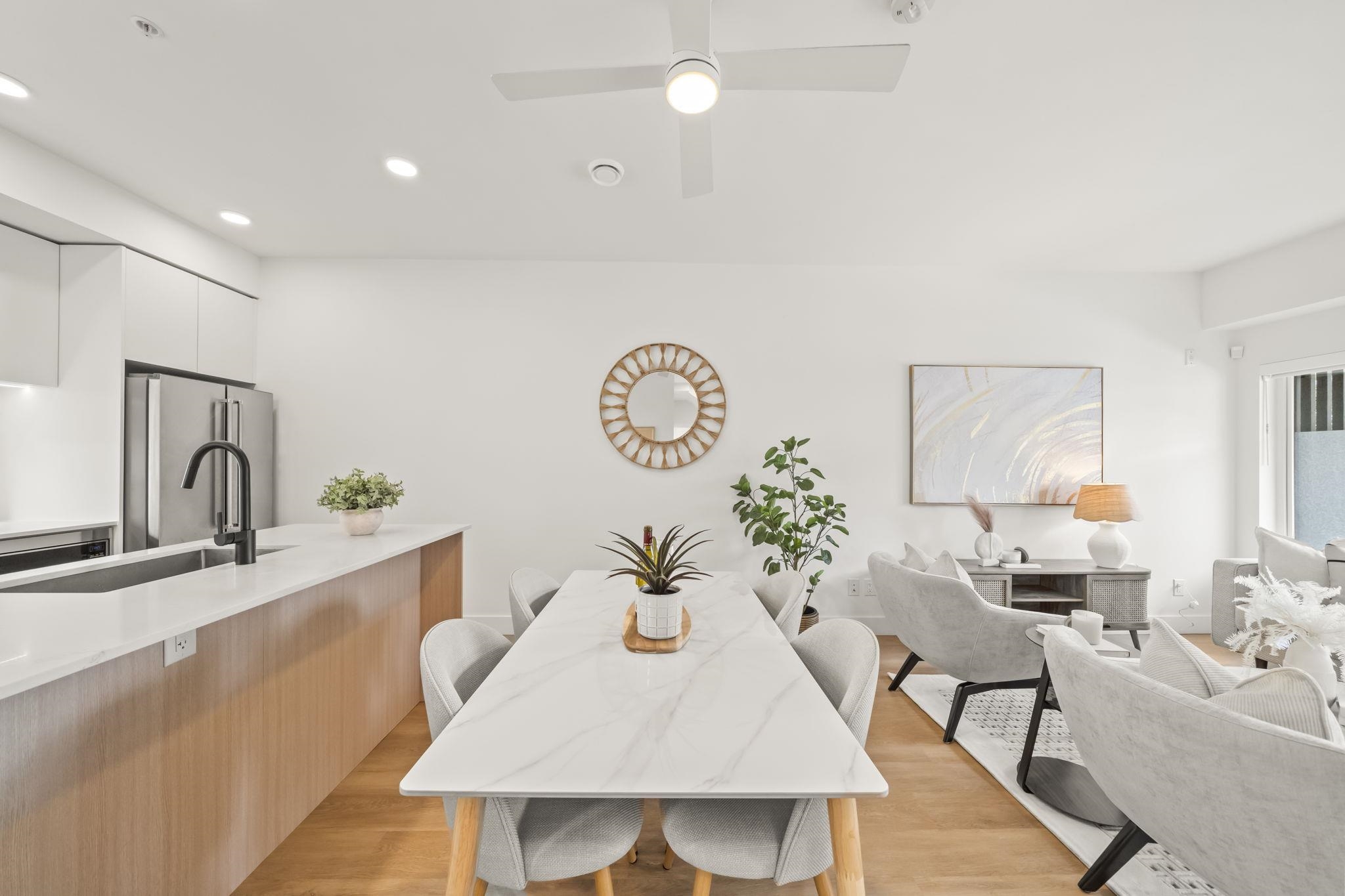 213 1306 LAVAL SQUARE