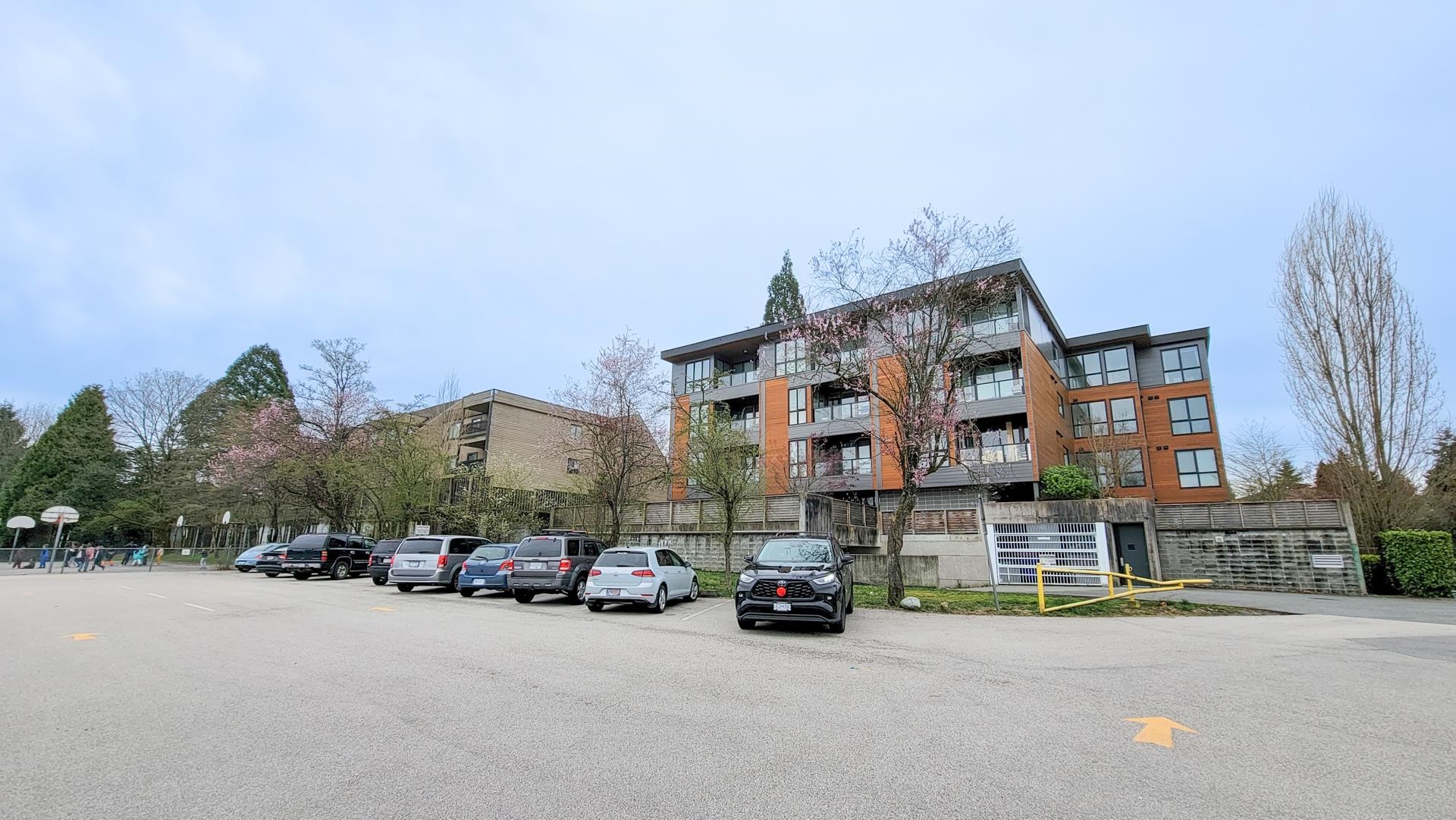 204 2267 PITT RIVER ROAD