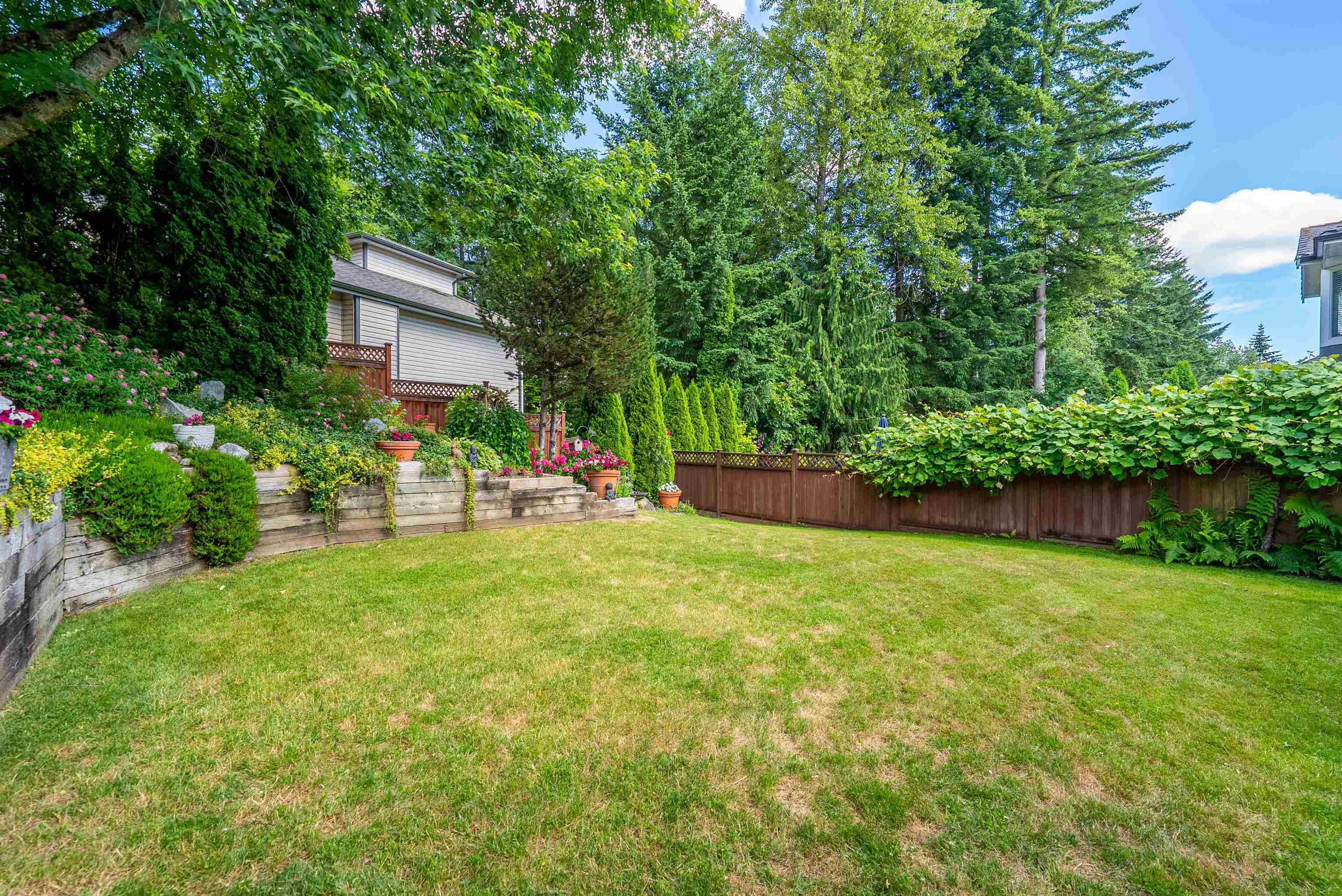 1539 BRAMBLE LANE