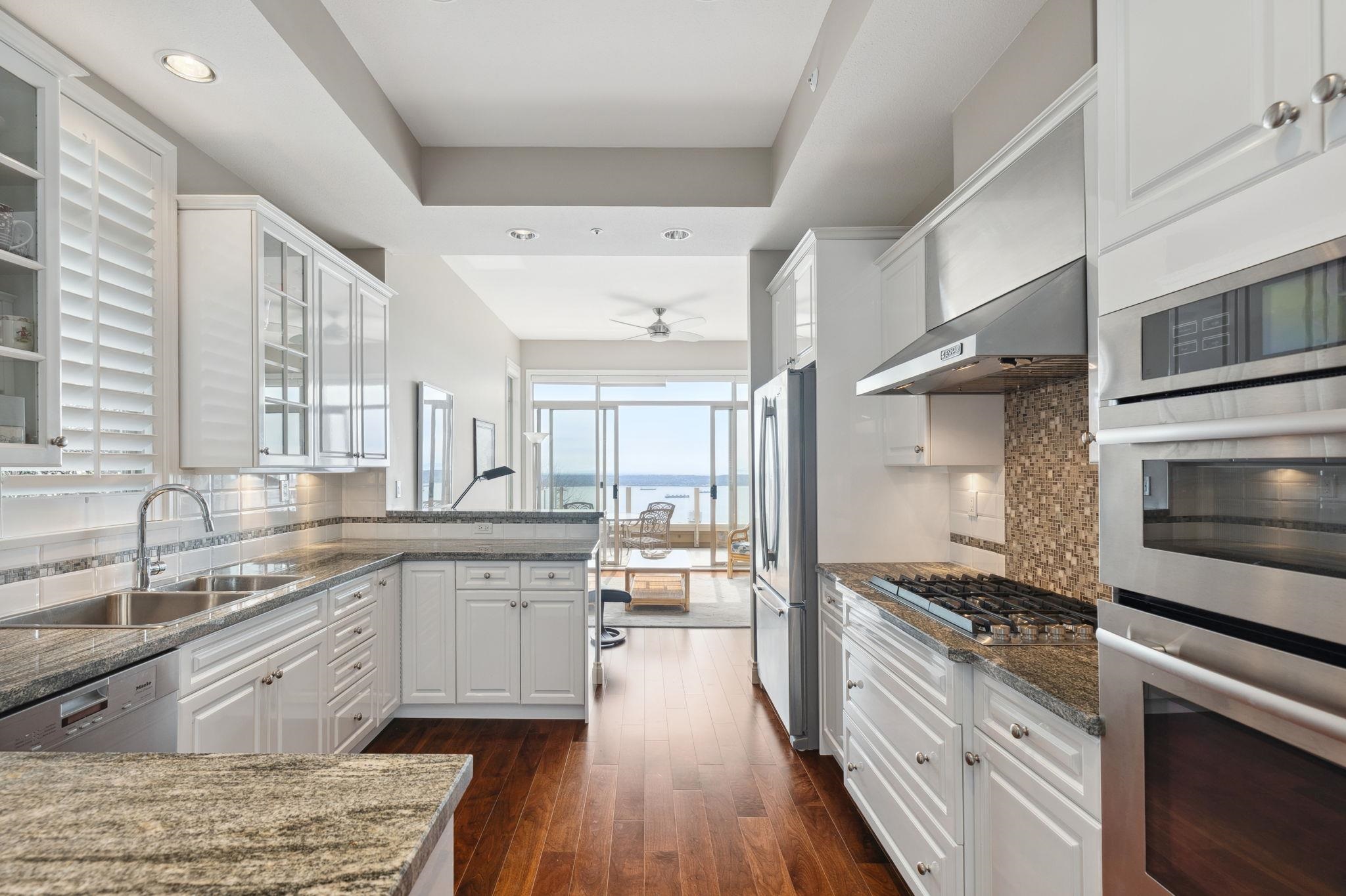 2416 CARR LANE