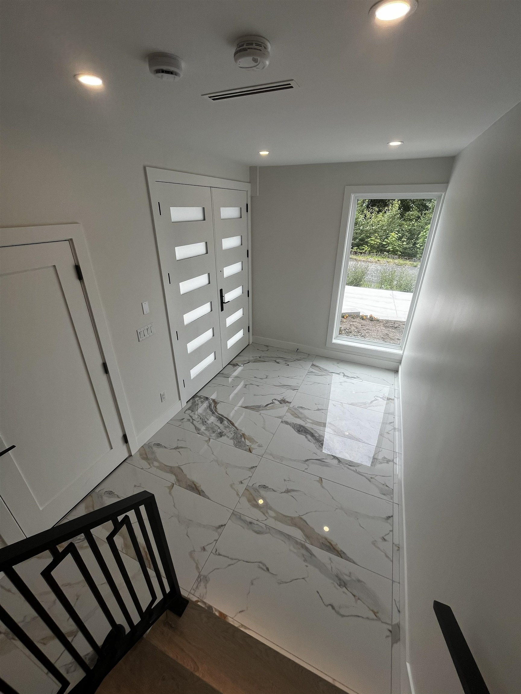 8447 FOREST GATE DRIVE