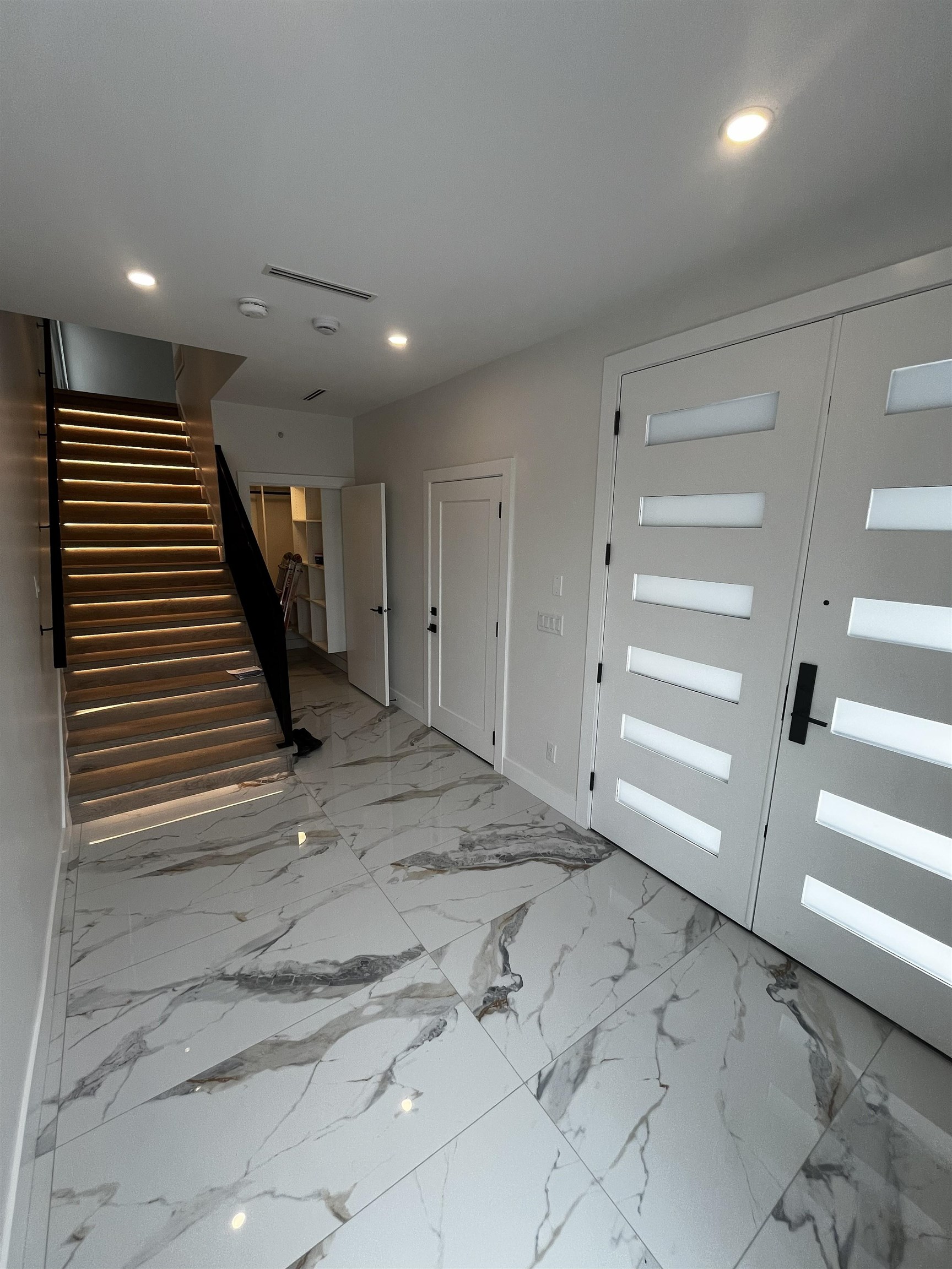 8447 FOREST GATE DRIVE