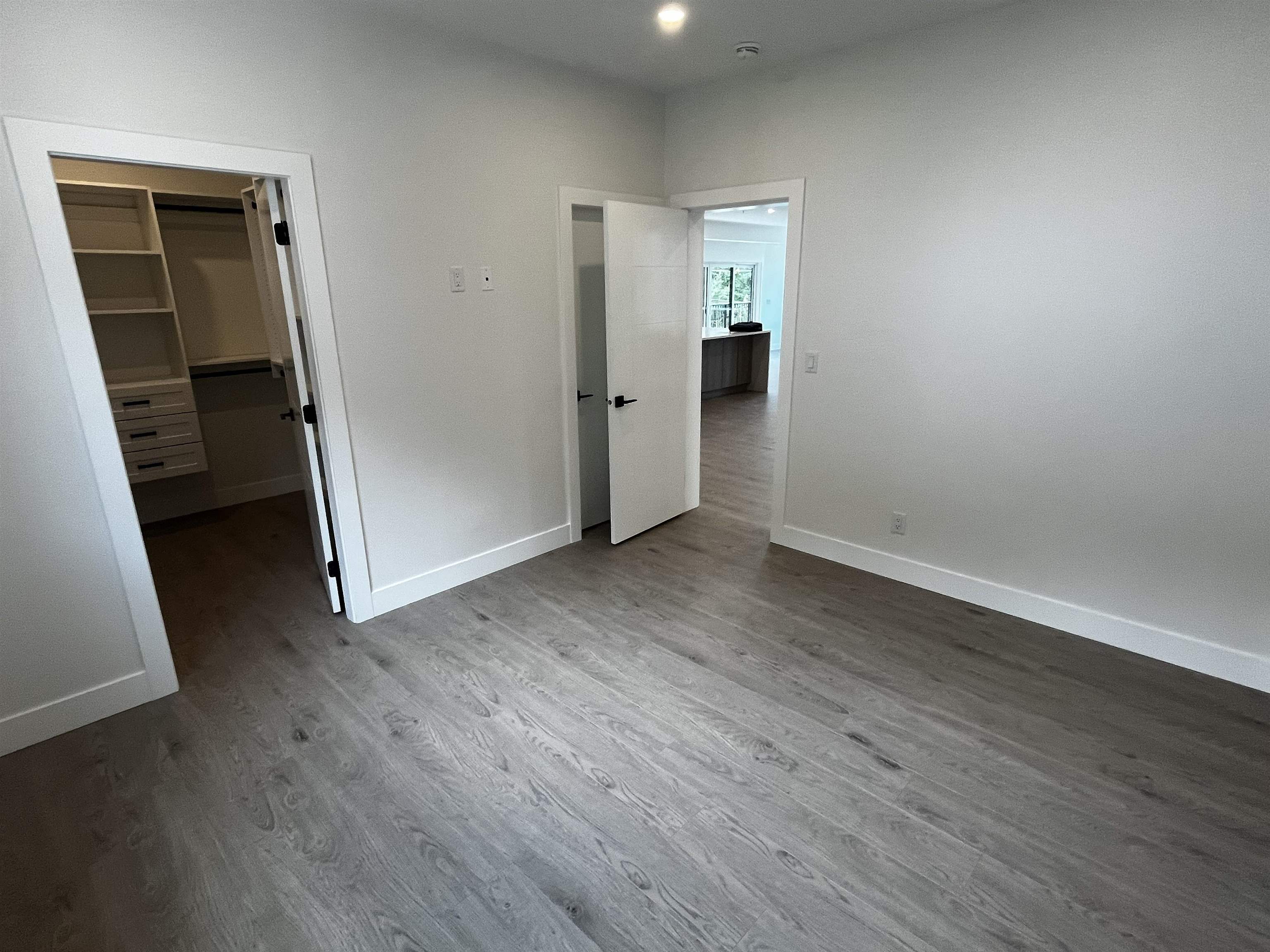 8447 FOREST GATE DRIVE