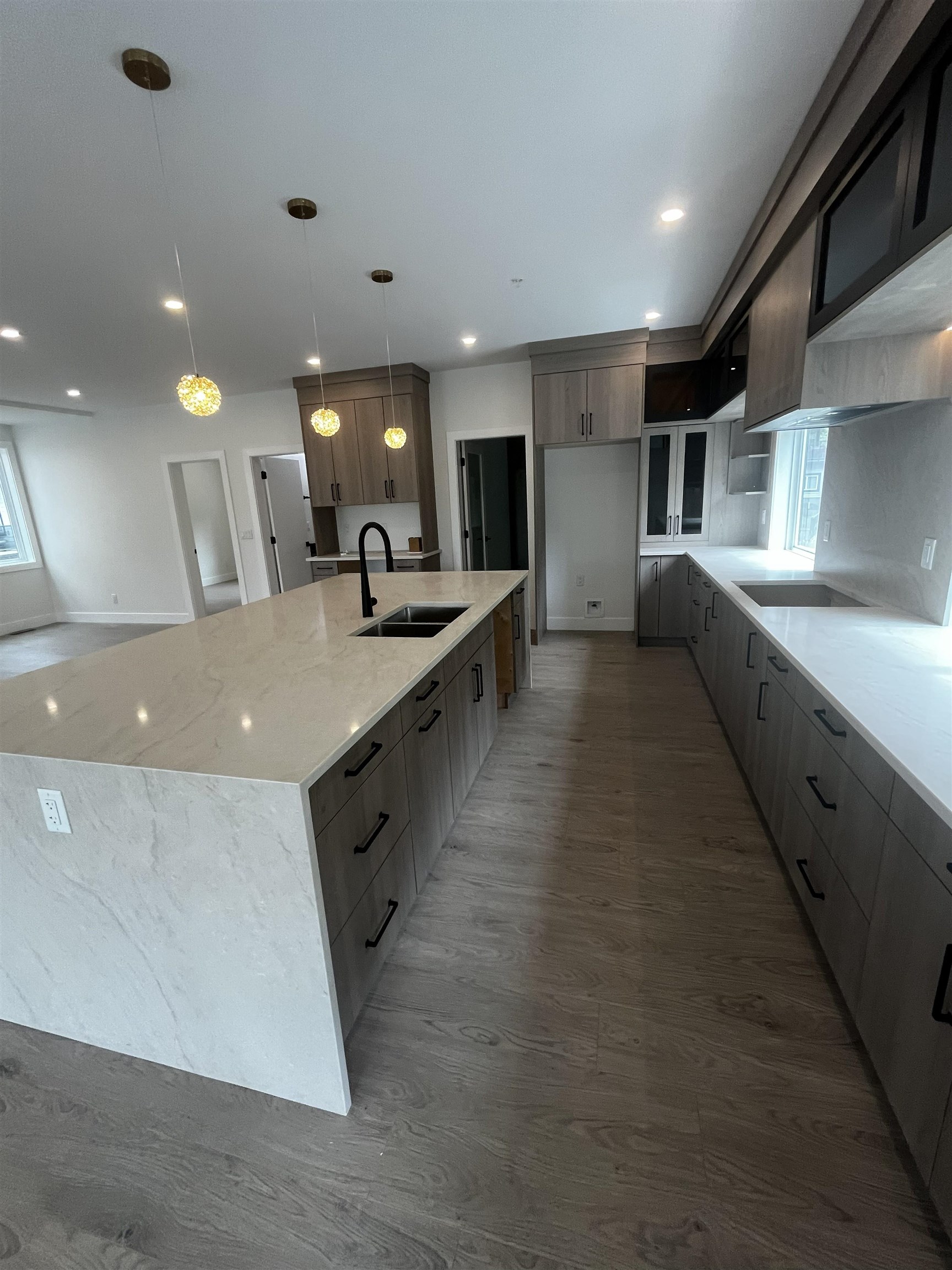 8447 FOREST GATE DRIVE