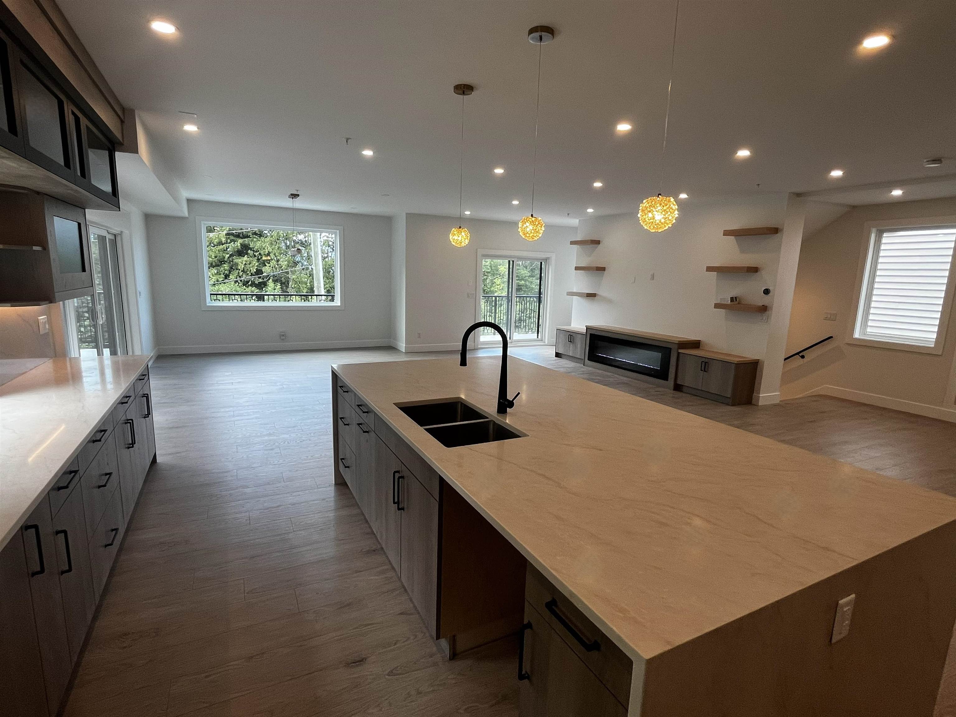 8447 FOREST GATE DRIVE
