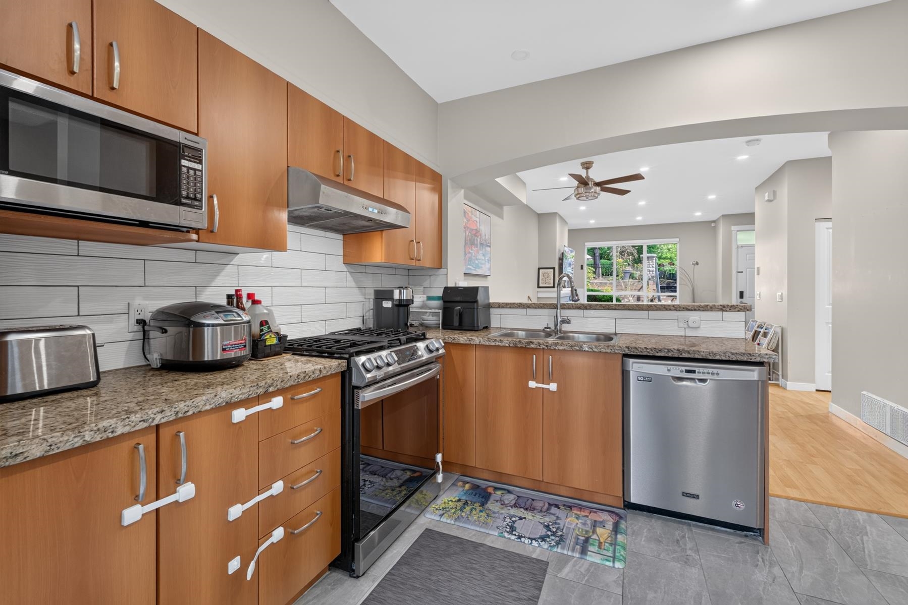 17 9088 HALSTON COURT