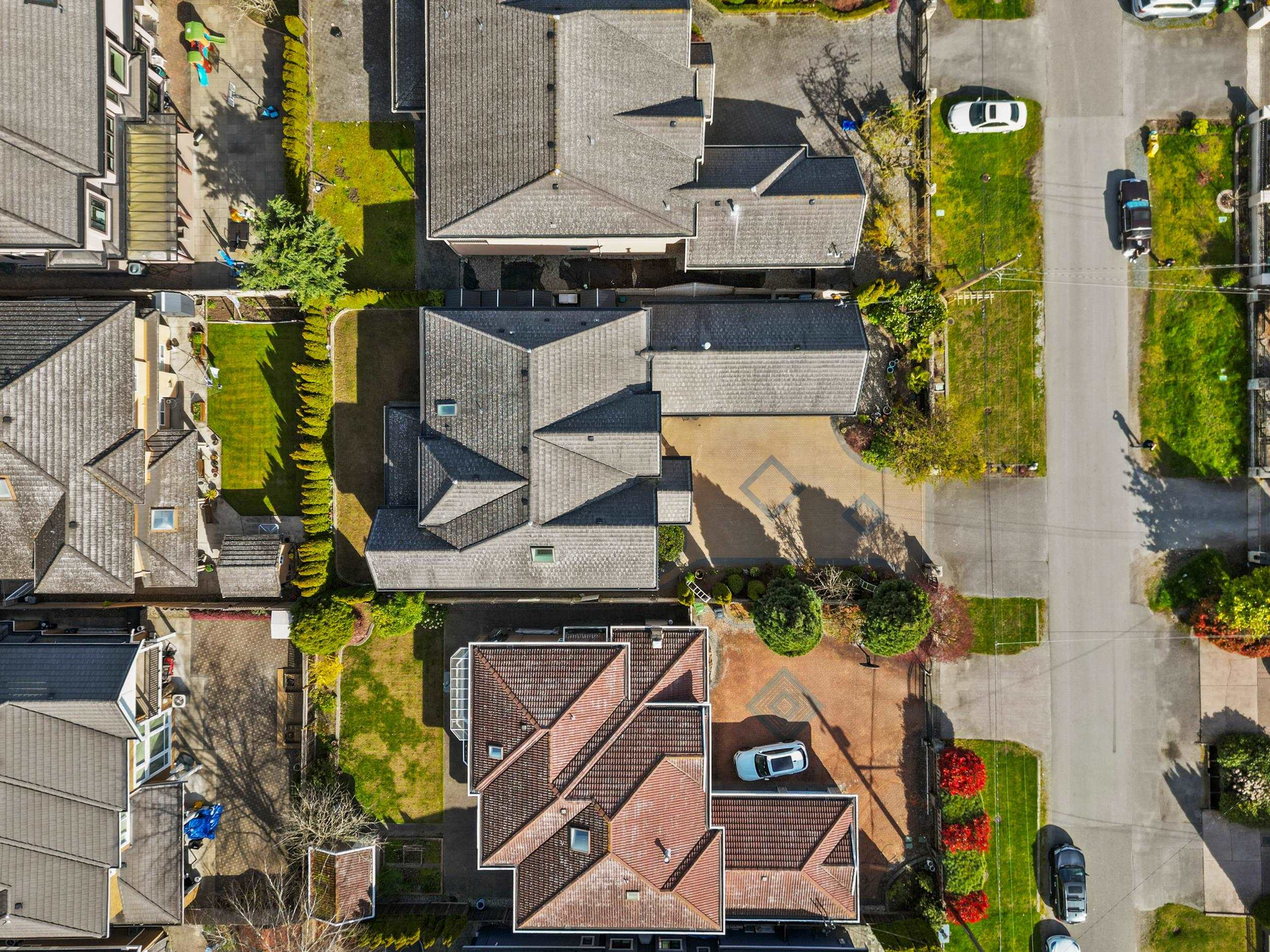 8651 PIGOTT ROAD