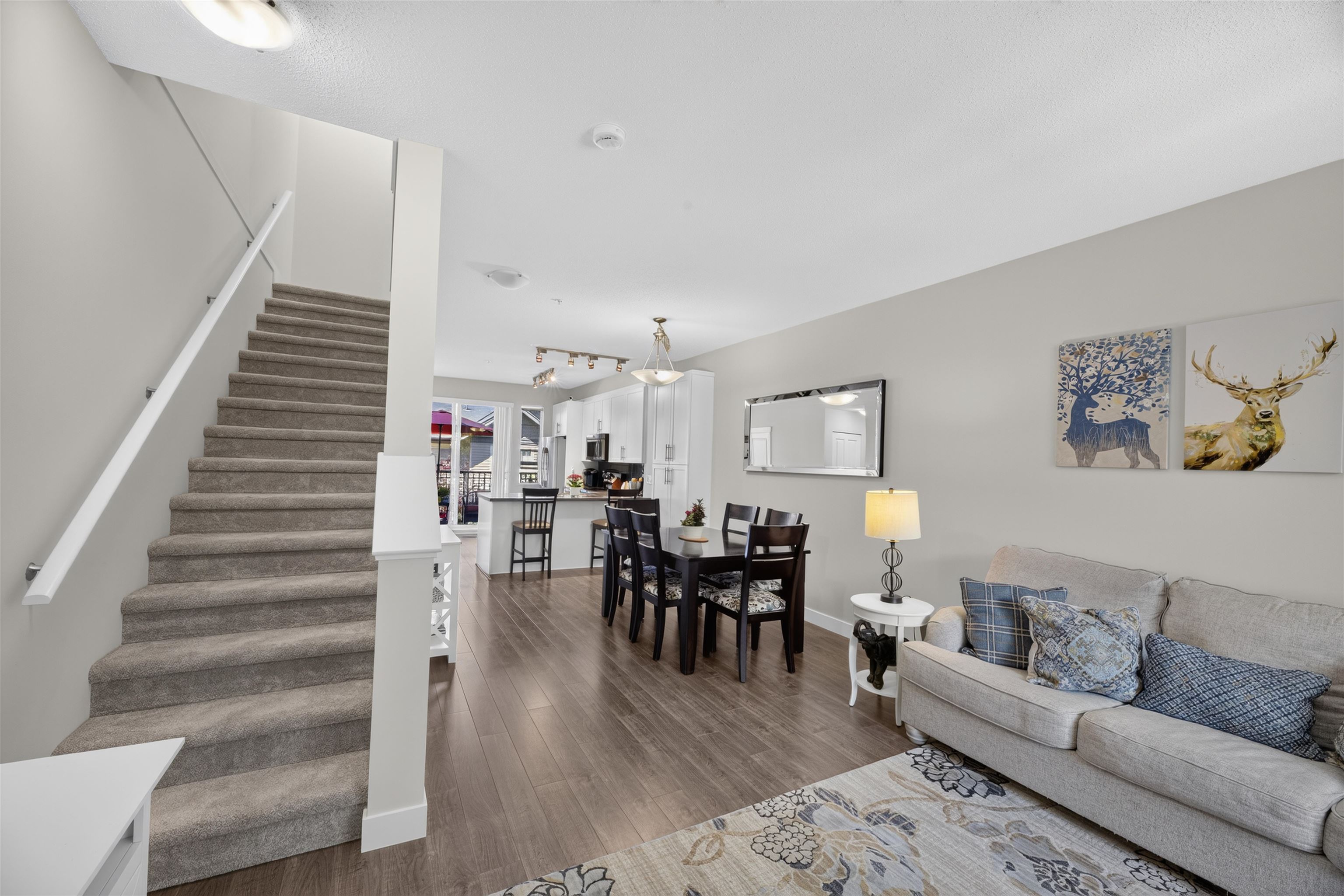10 4967 50 AVENUE