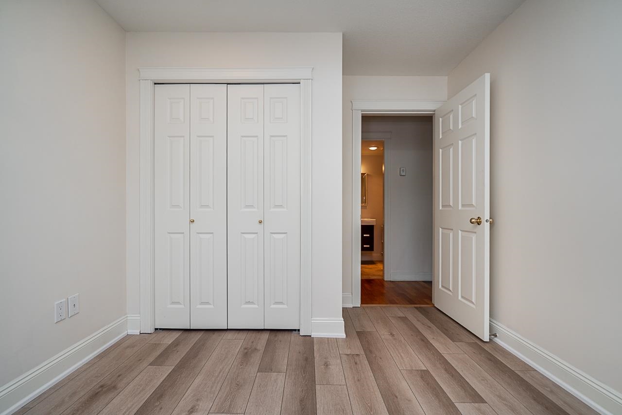 213 220 NEWPORT DRIVE