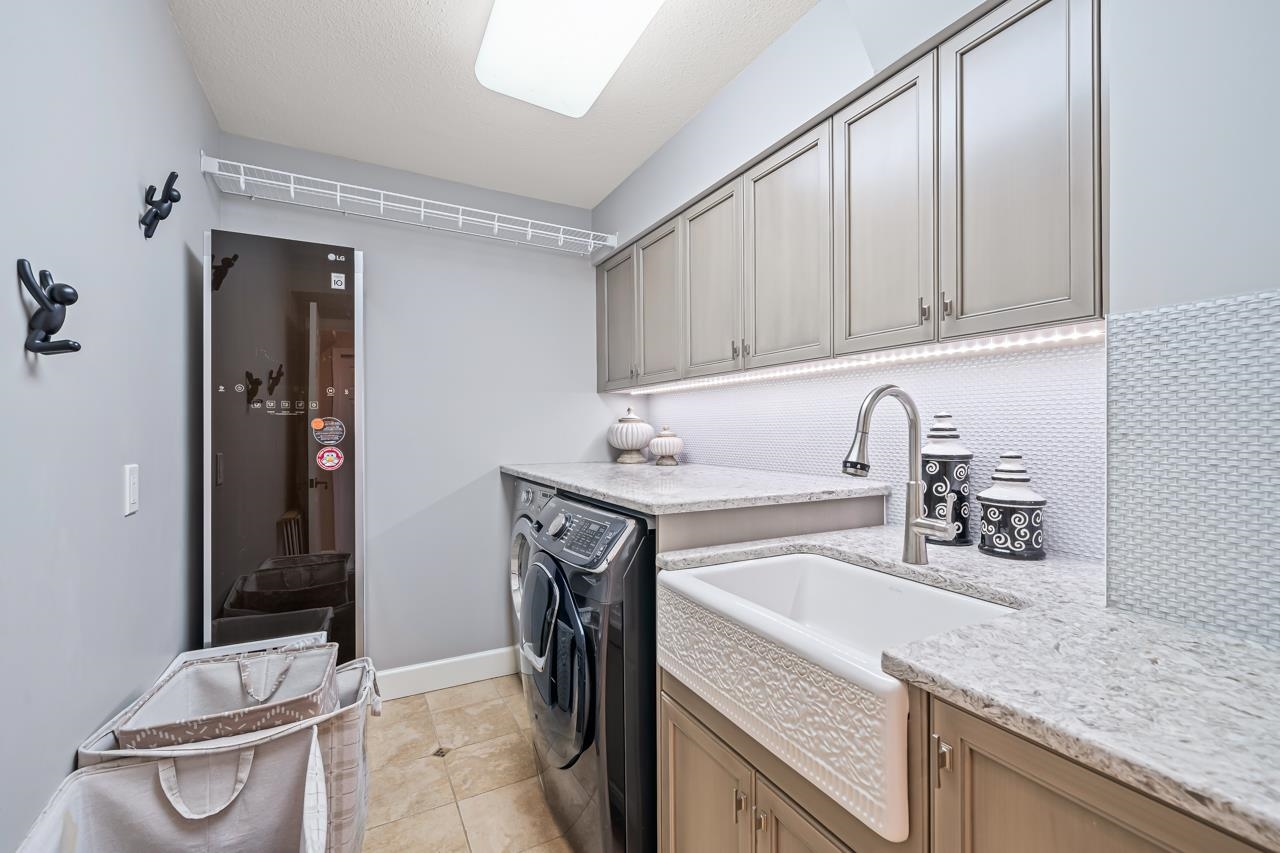 2478 WESTHILL COURT