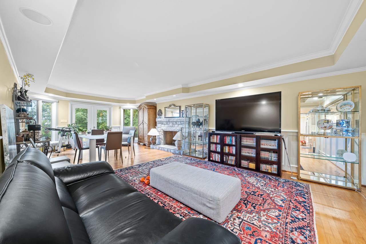 2478 WESTHILL COURT