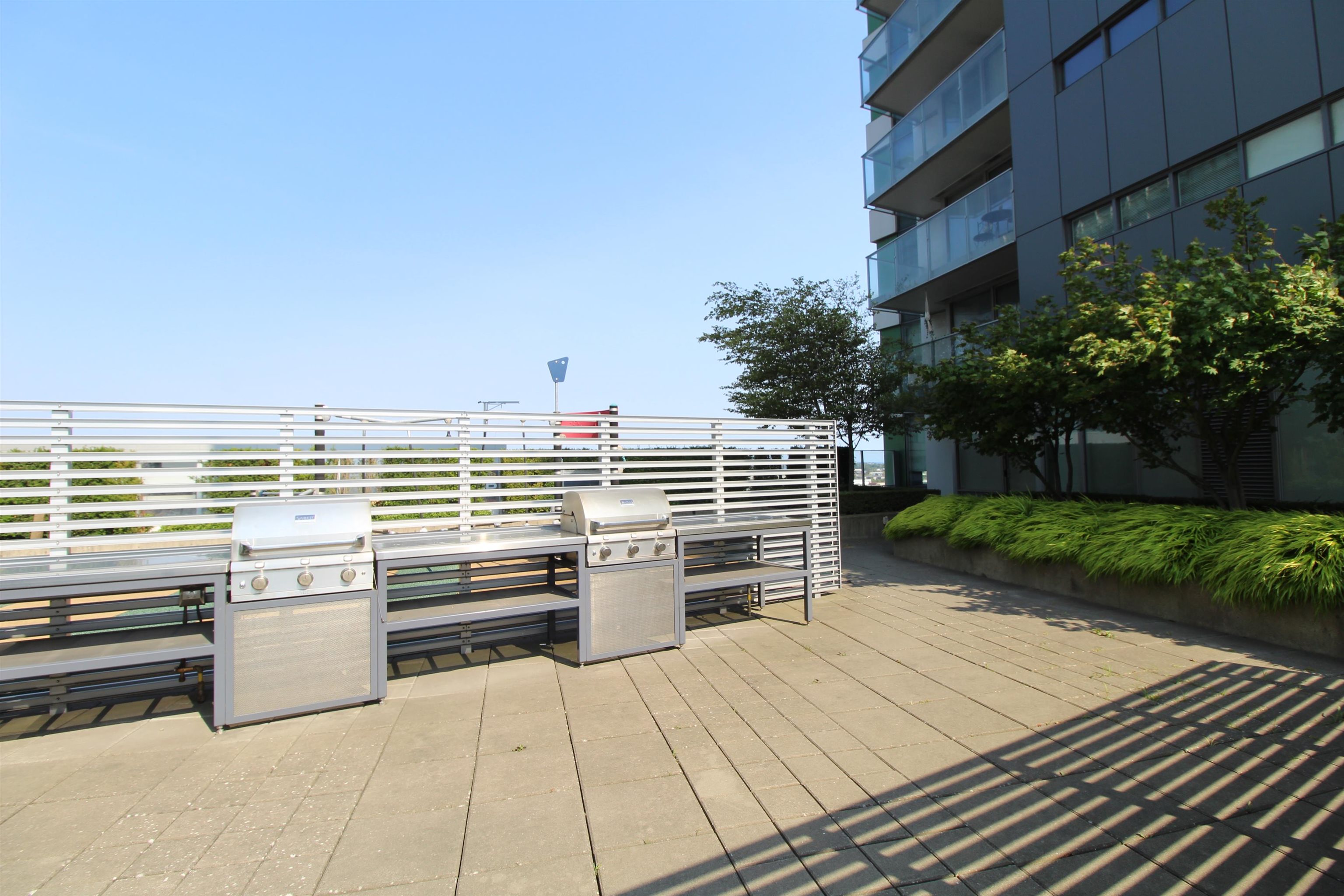 2205 489 INTERURBAN WAY
