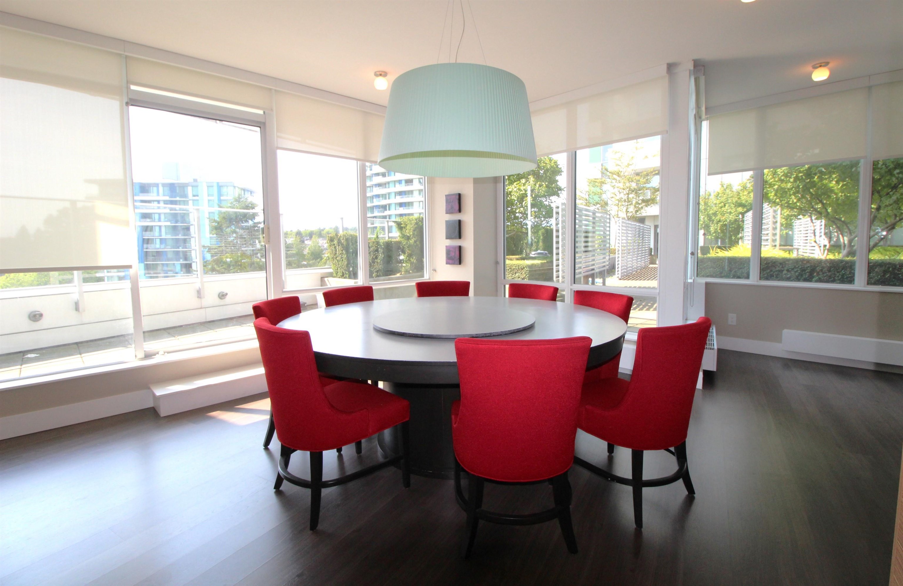 2205 489 INTERURBAN WAY