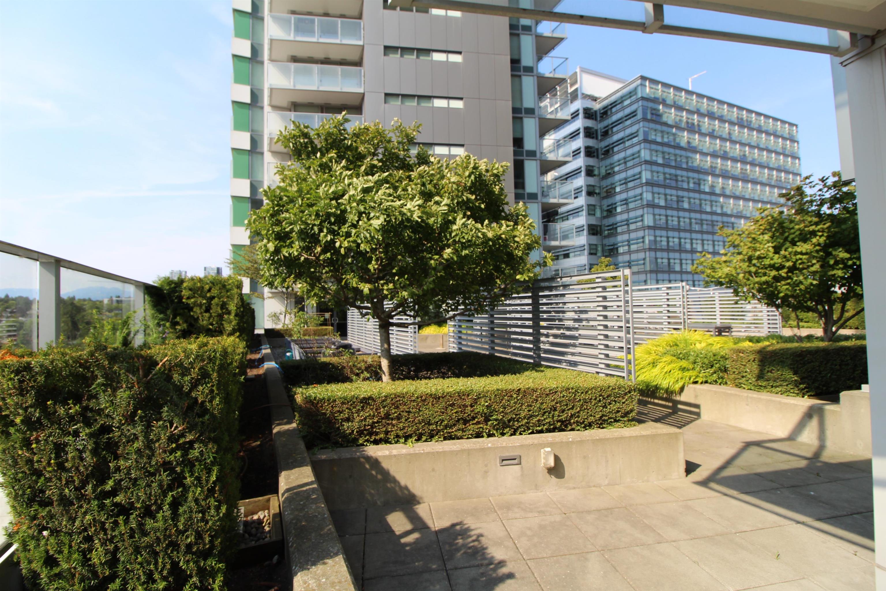 2205 489 INTERURBAN WAY