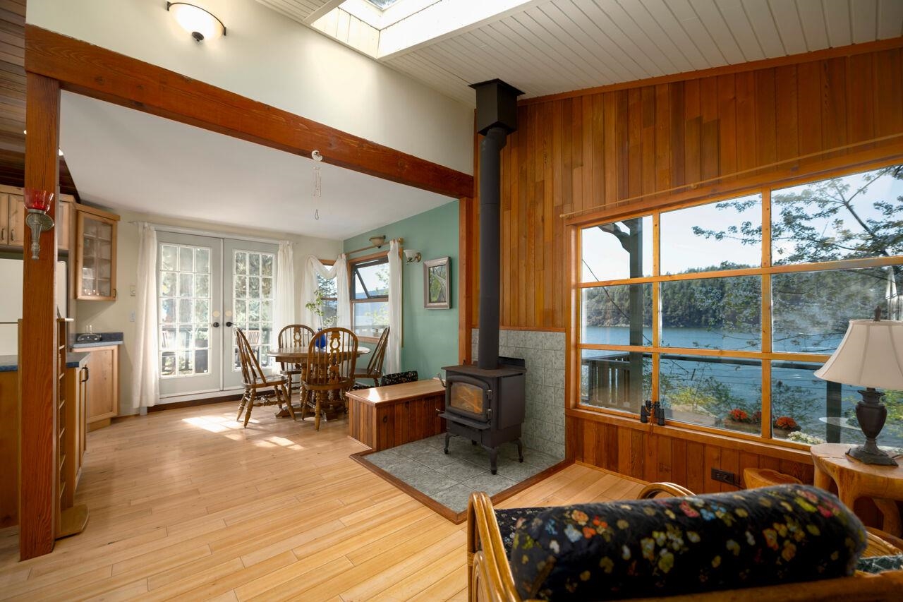1587 MOUNT GARDNER ROAD