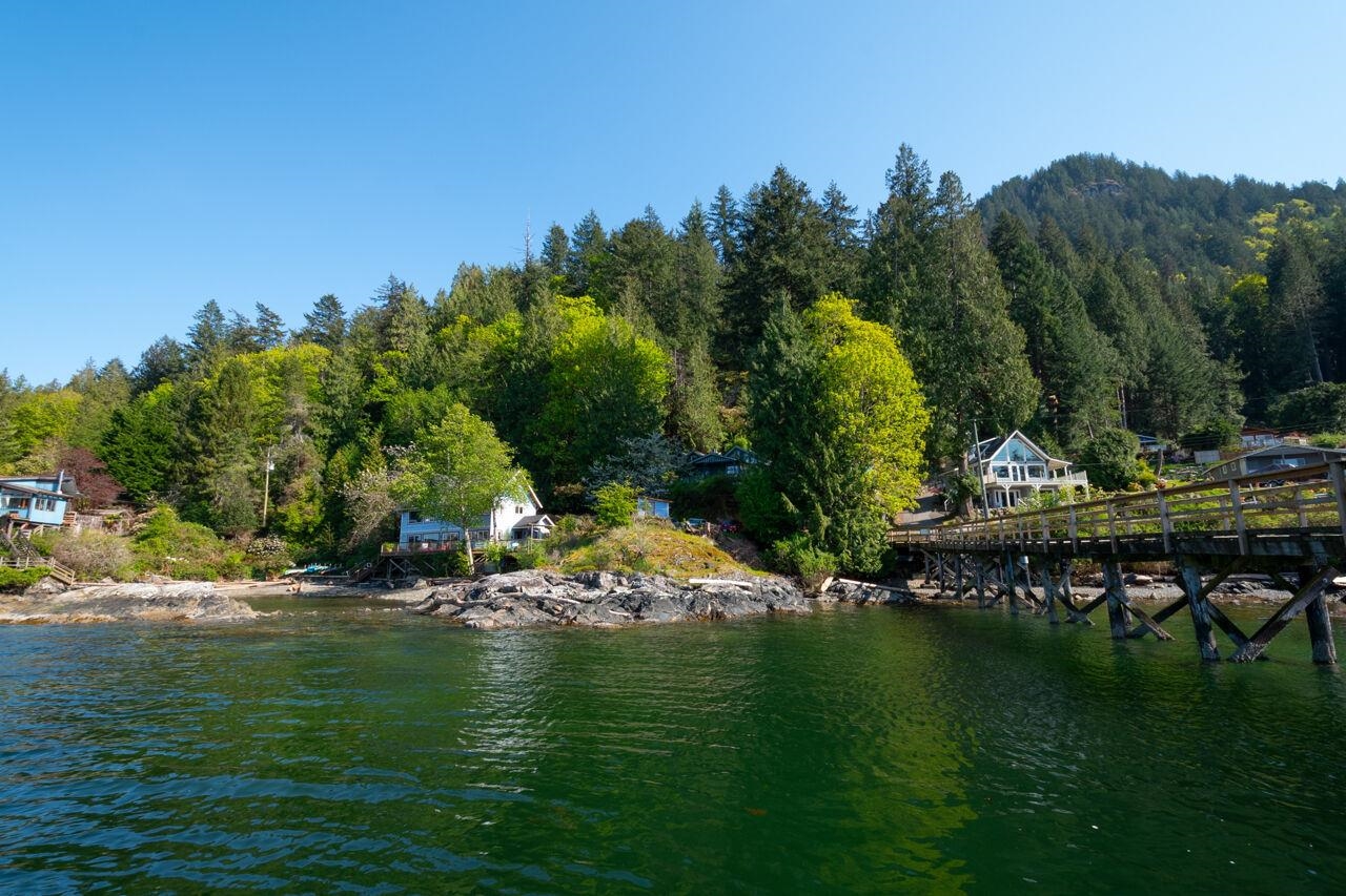 1587 MOUNT GARDNER ROAD