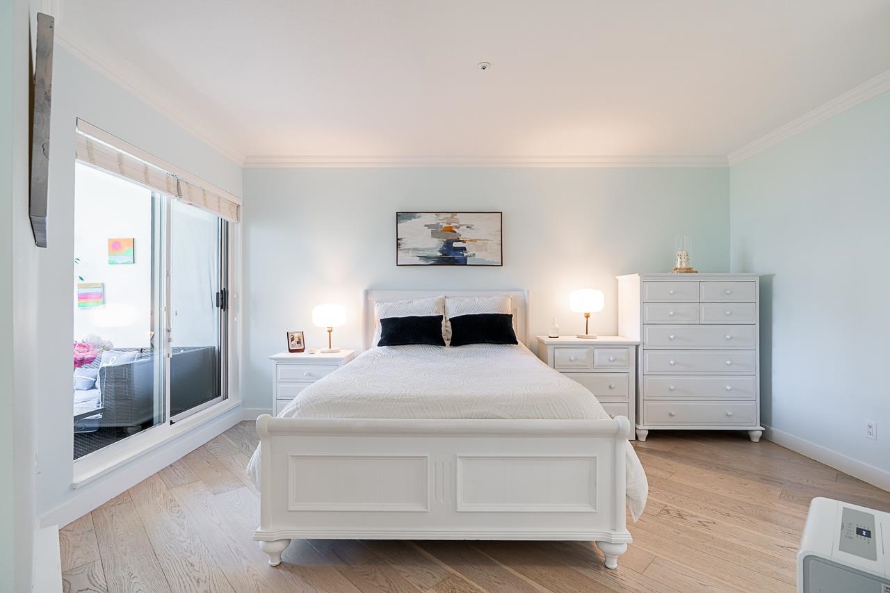 405 5735 HAMPTON PLACE