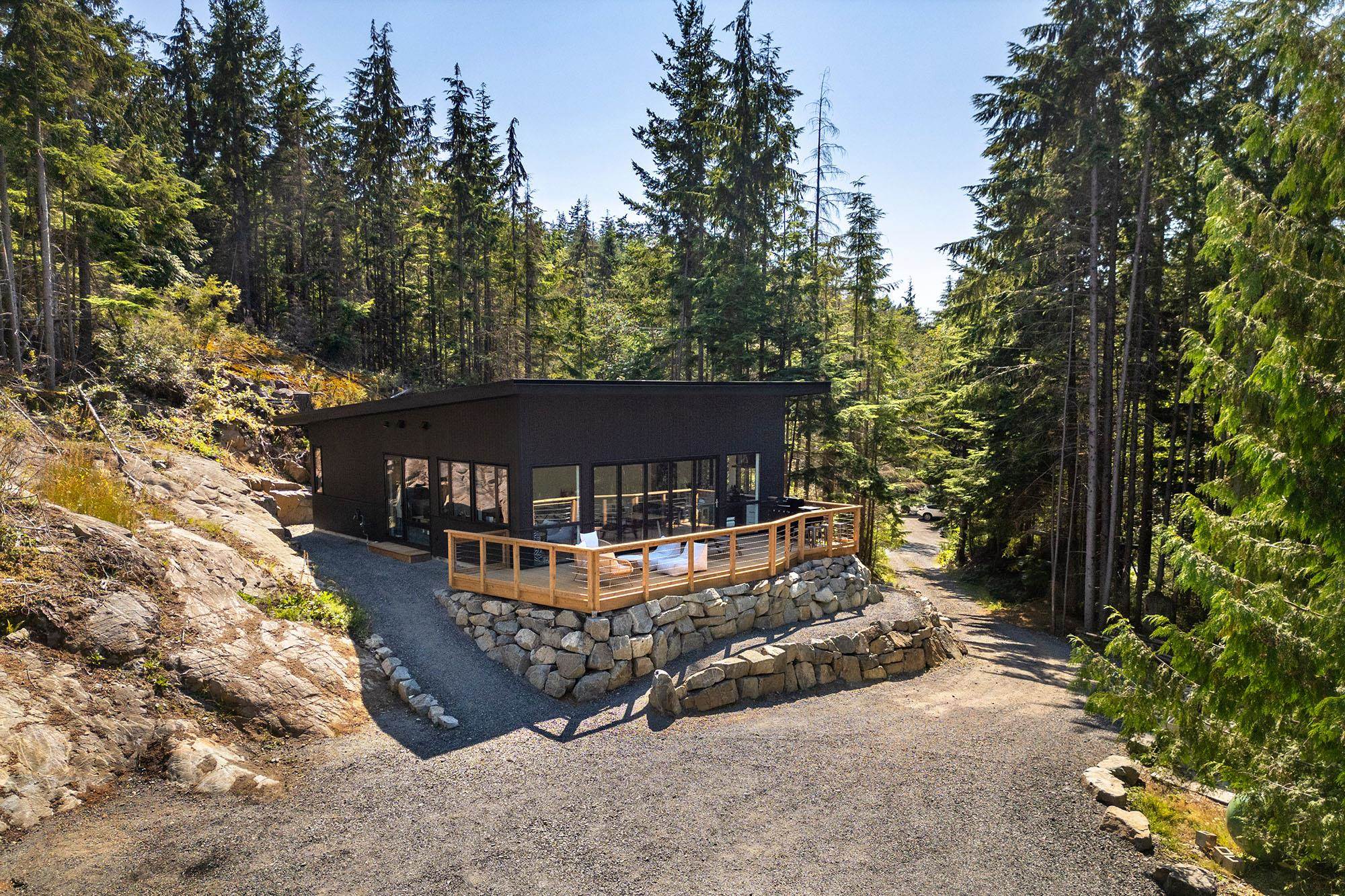 1290 COWAN POINT DRIVE