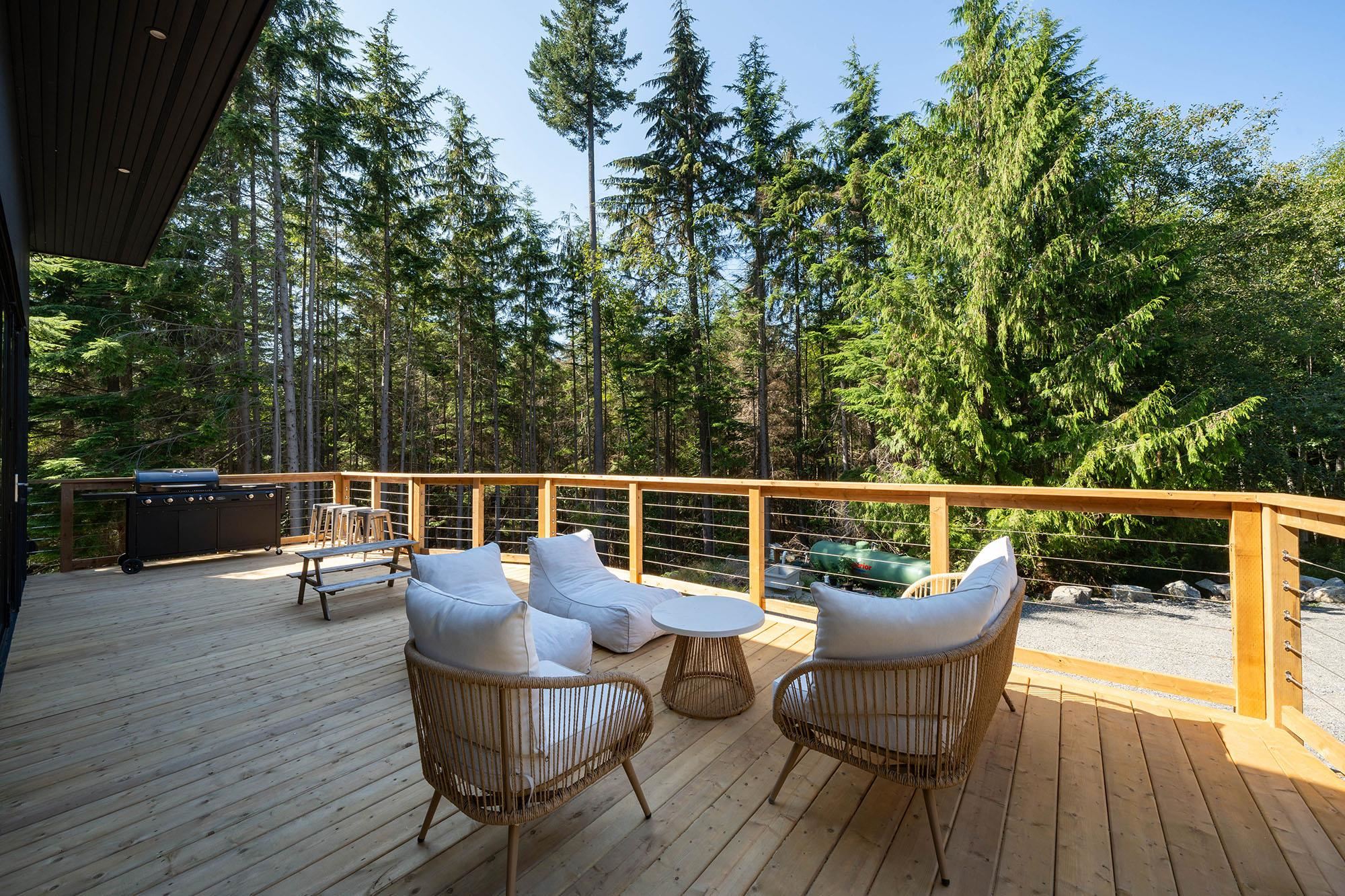 1290 COWAN POINT DRIVE