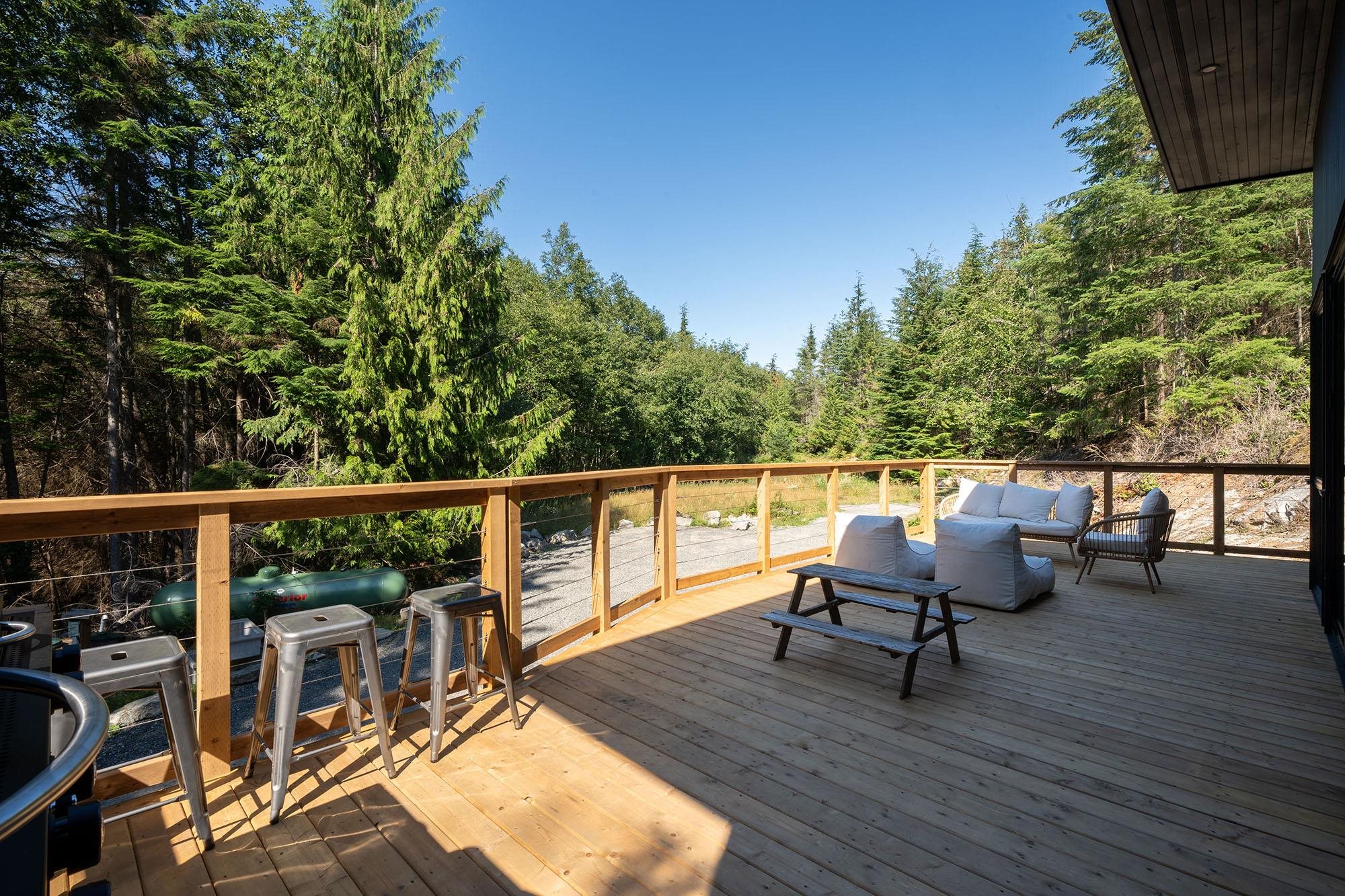 1290 COWAN POINT DRIVE