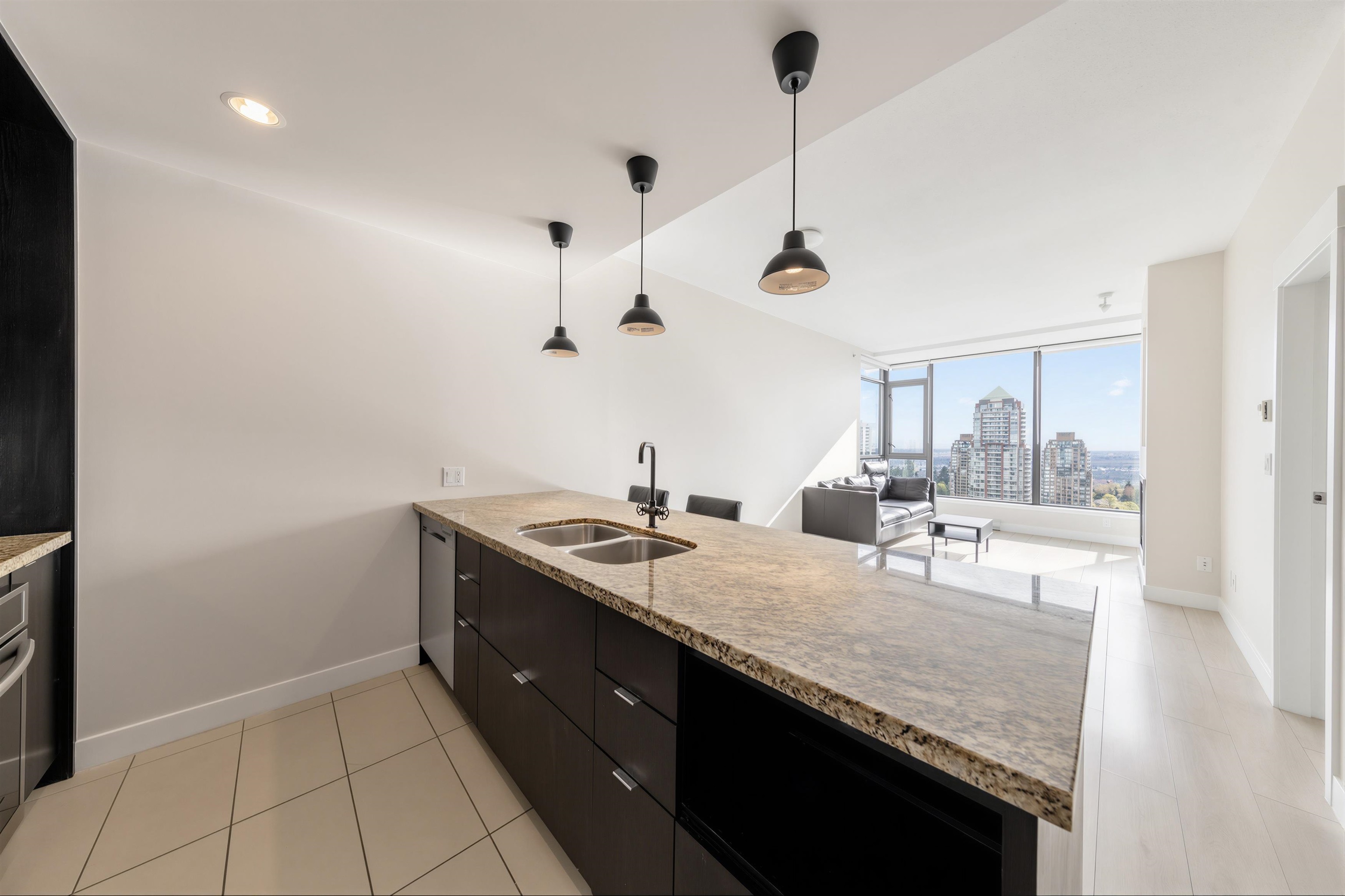 2309 7088 18TH AVENUE