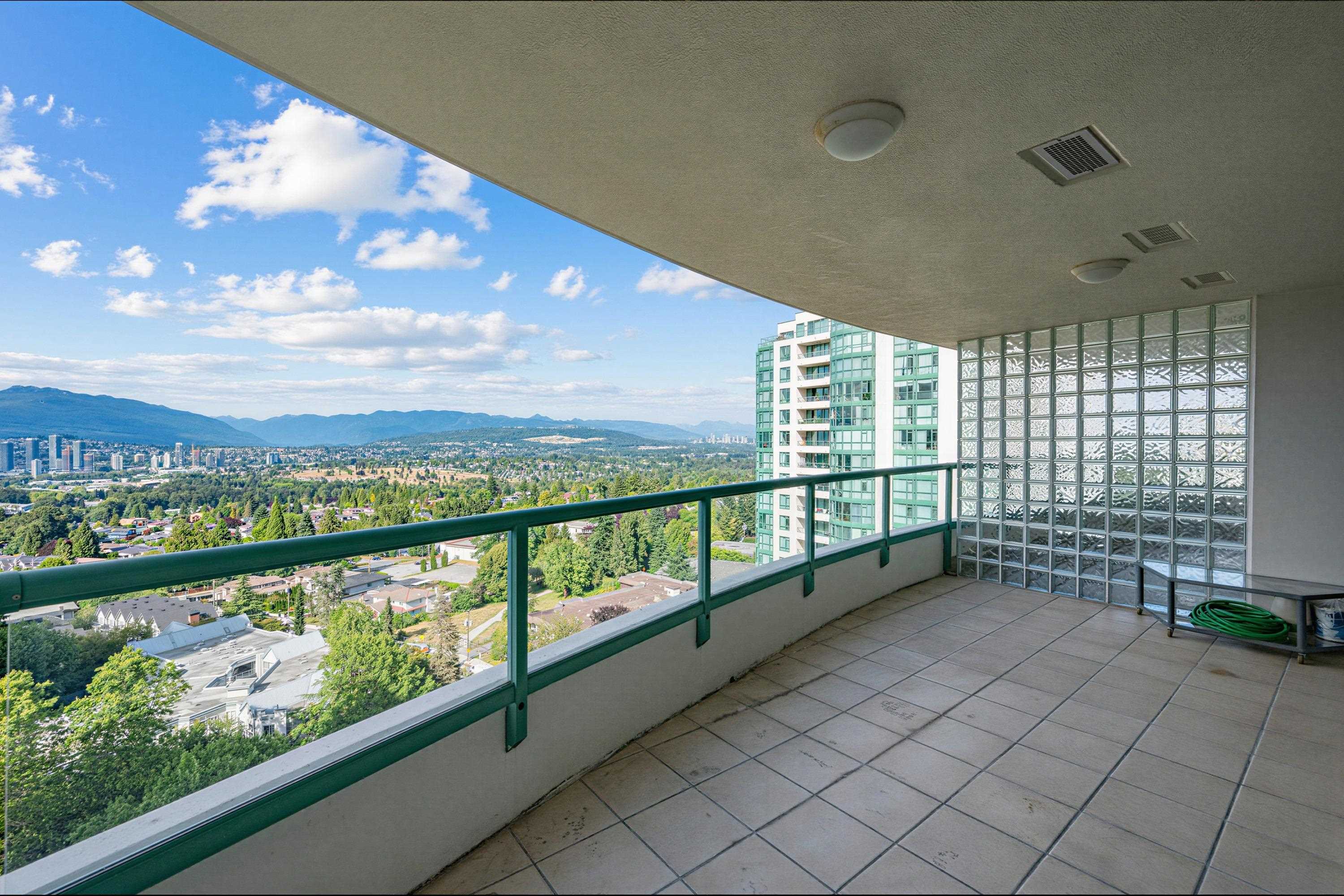1706 5899 WILSON AVENUE