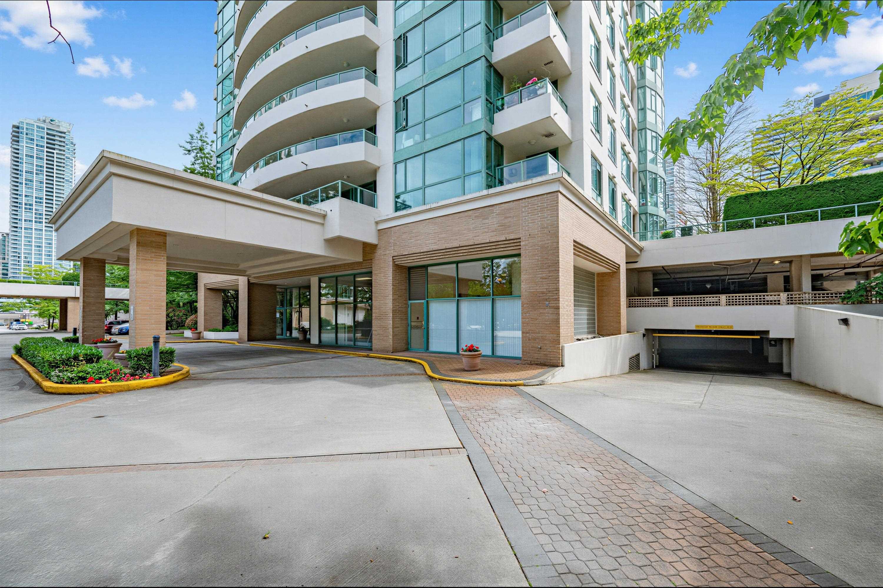 1706 5899 WILSON AVENUE