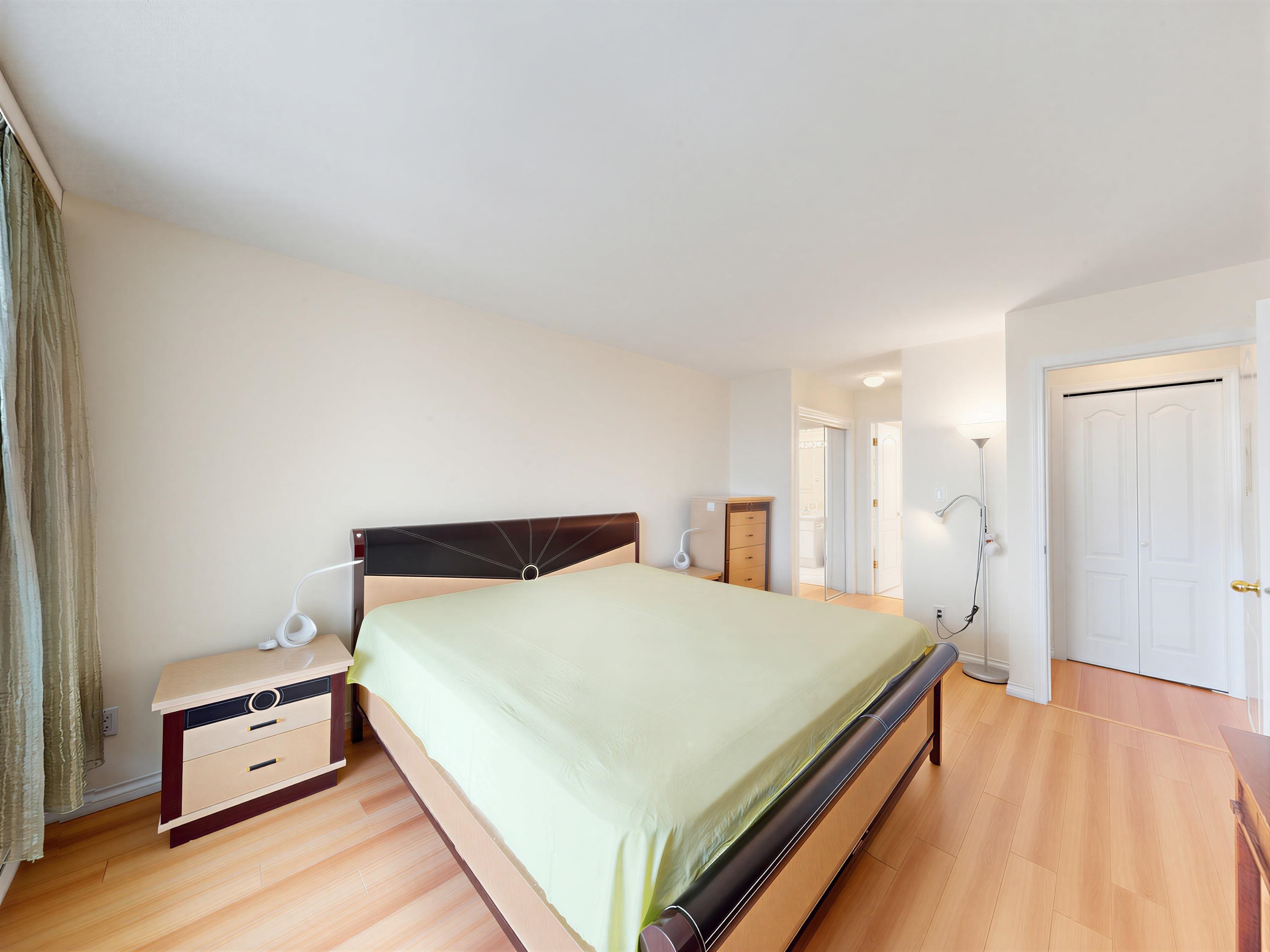 1706 5899 WILSON AVENUE